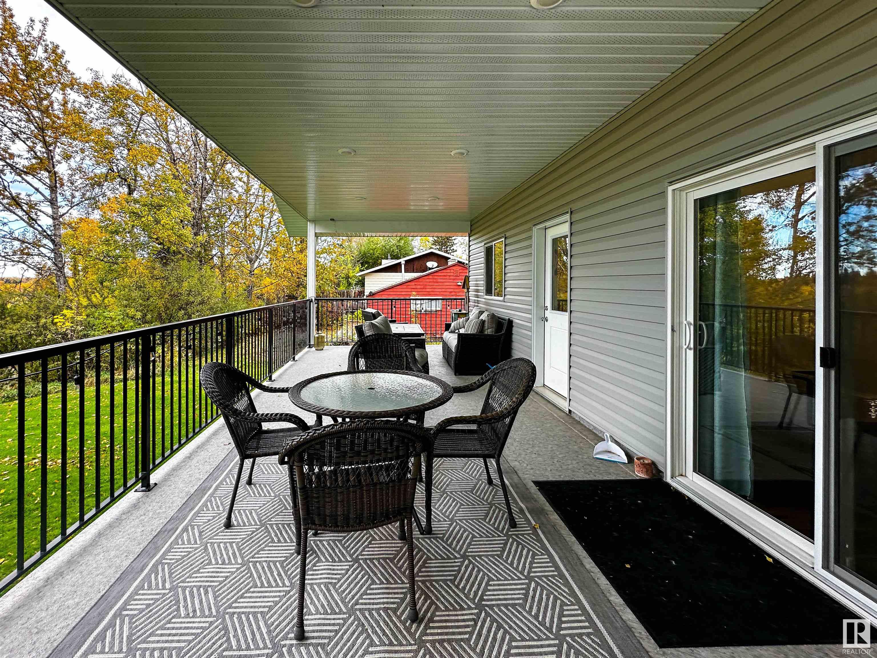      601 LAKESIDE DR , Rural Parkland County,  ,T7Z 2V5 ;  Listing Number: MLS E4420586