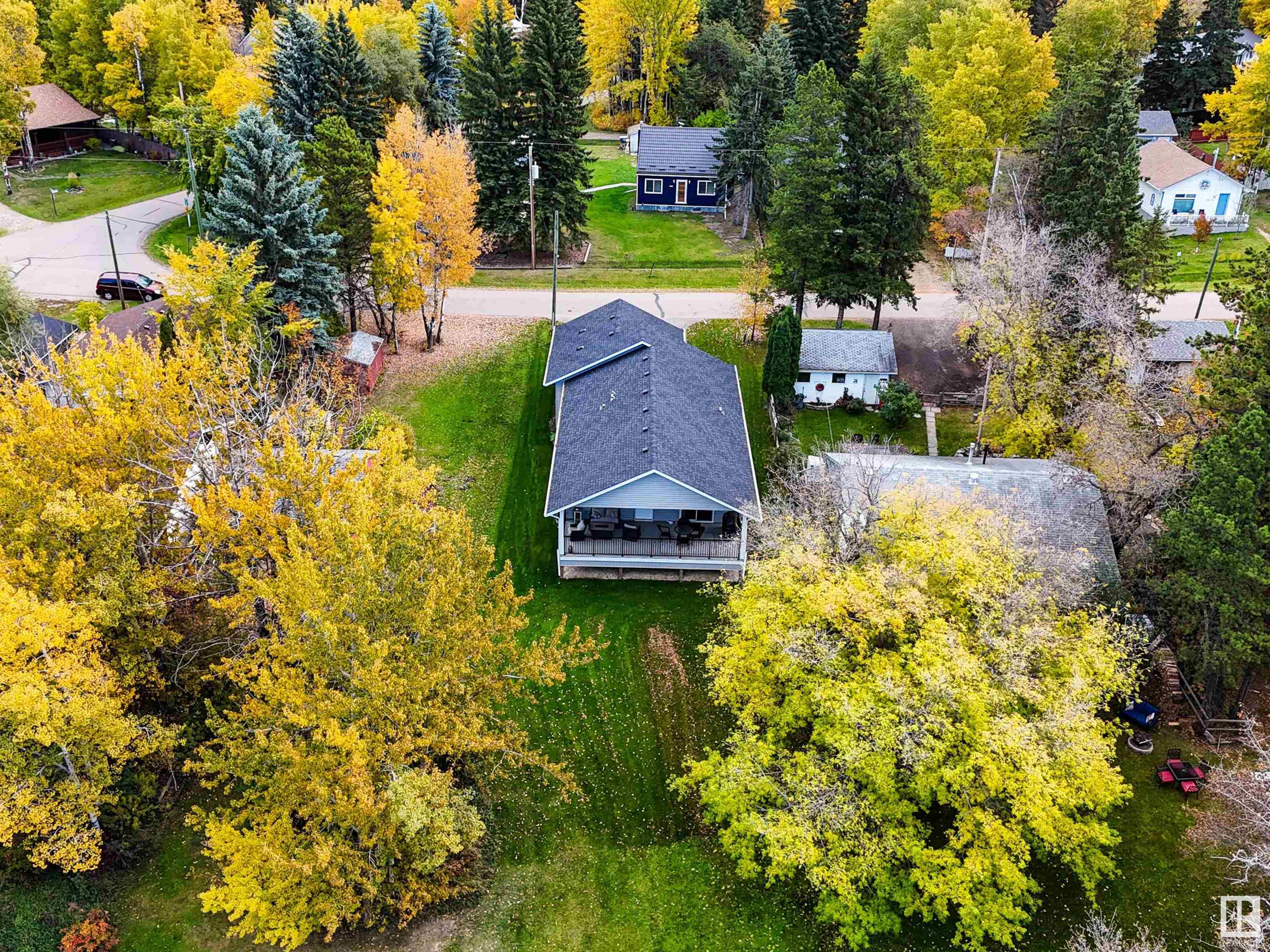      601 LAKESIDE DR , Rural Parkland County,  ,T7Z 2V5 ;  Listing Number: MLS E4420586