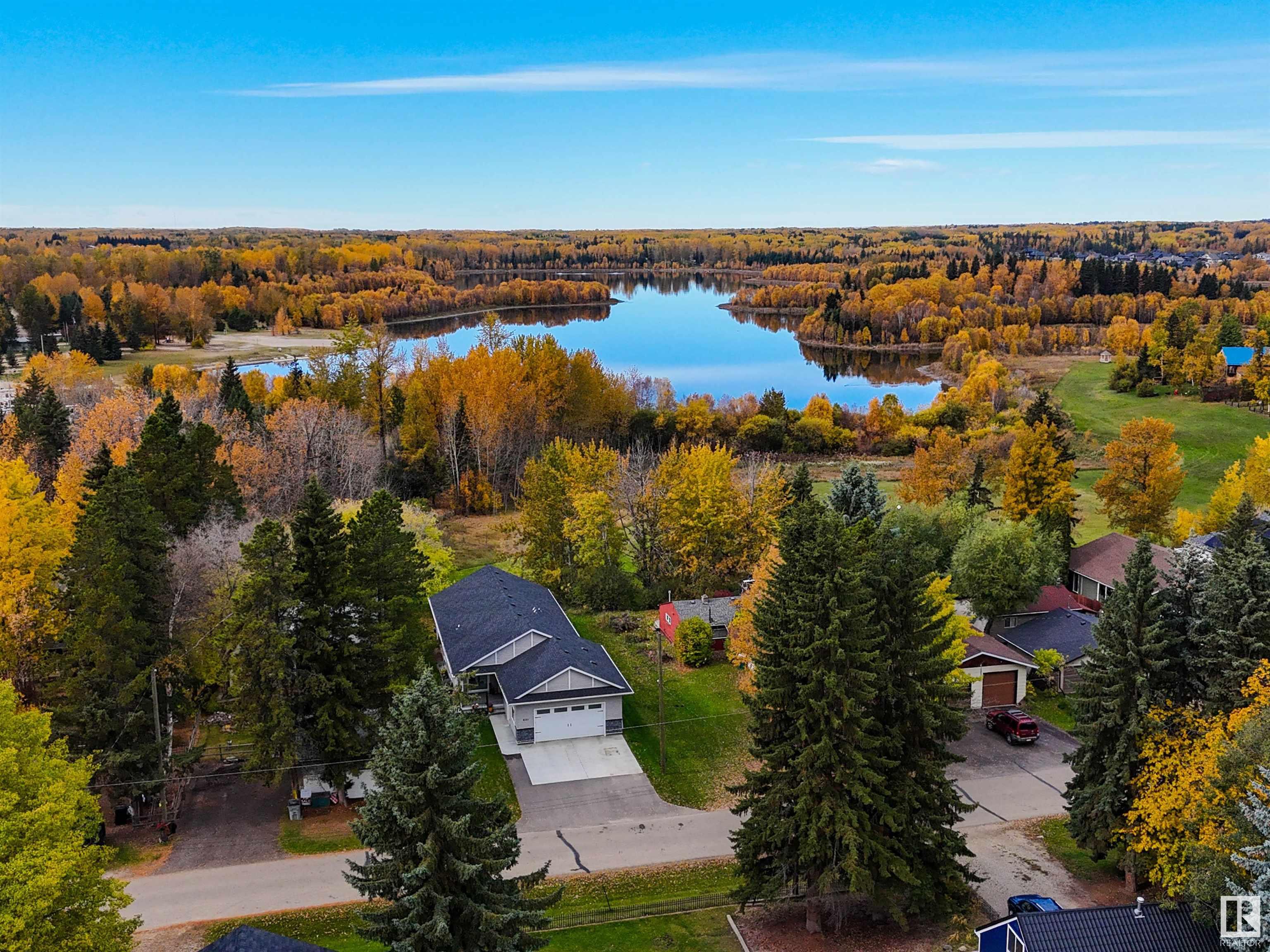      601 LAKESIDE DR , Rural Parkland County,  ,T7Z 2V5 ;  Listing Number: MLS E4420586
