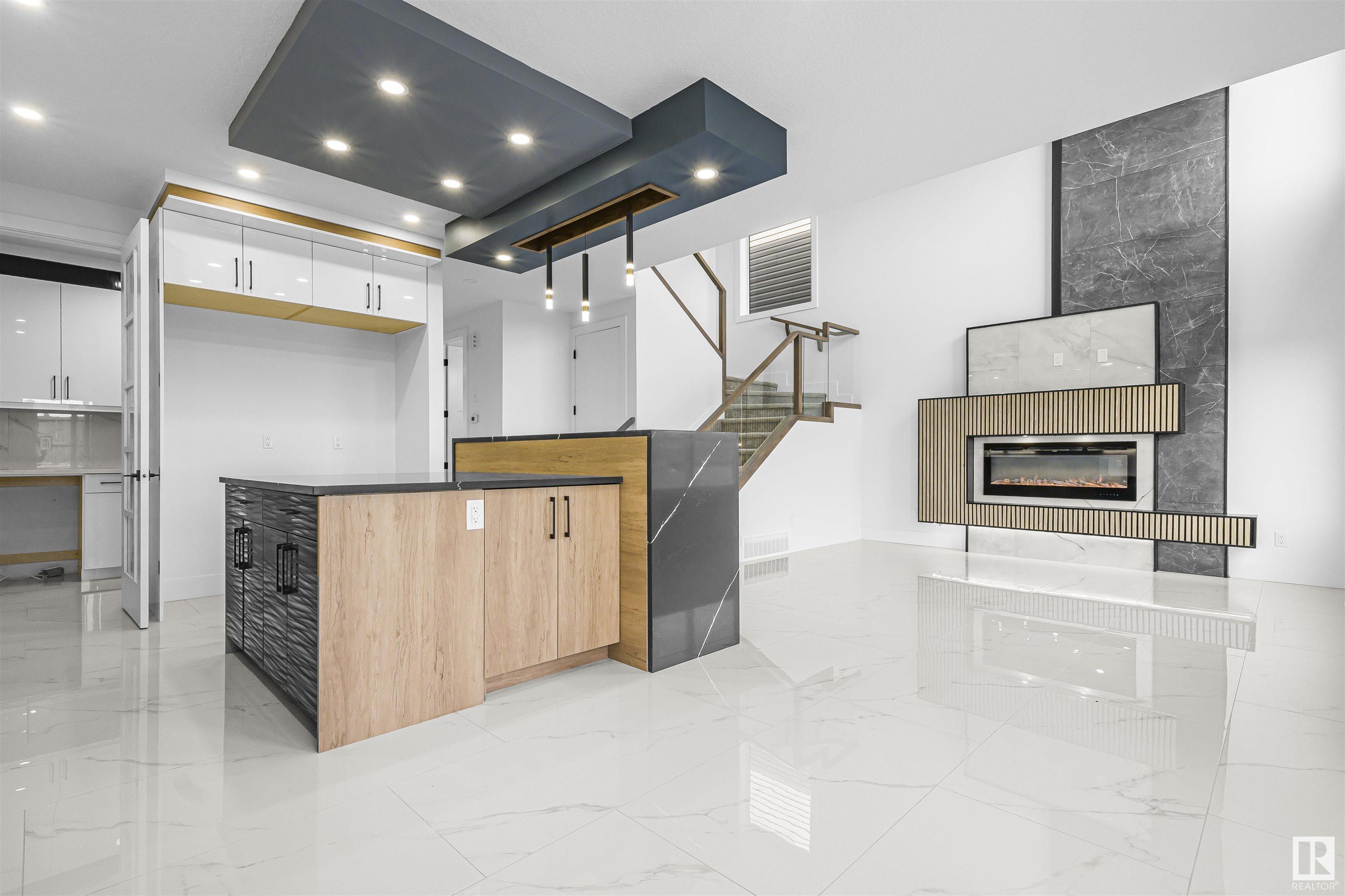      15019 10 ST NW , Edmonton,  ,T5Y 4C8 ;  Listing Number: MLS E4420596