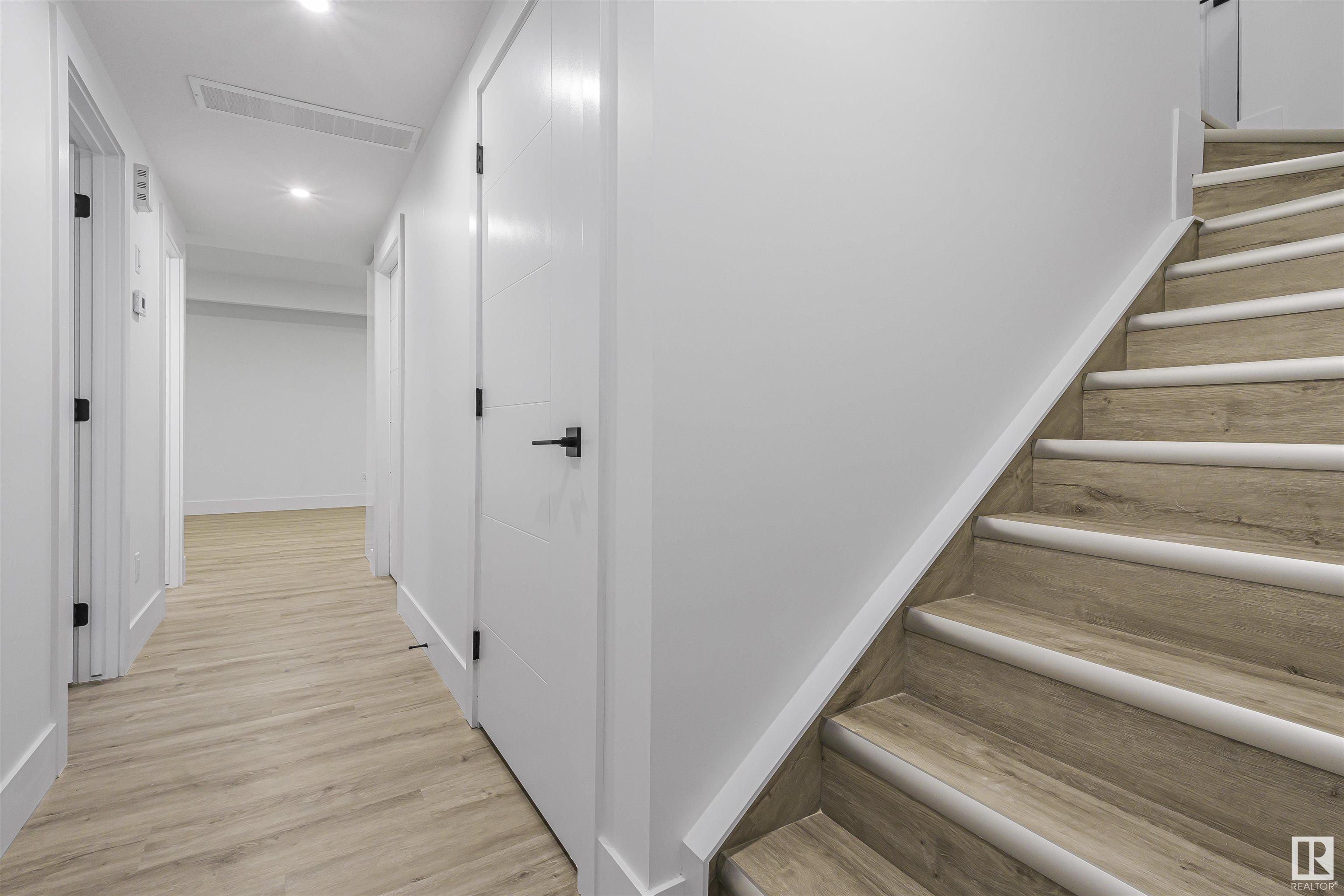      15019 10 ST NW , Edmonton,  ,T5Y 4C8 ;  Listing Number: MLS E4420596