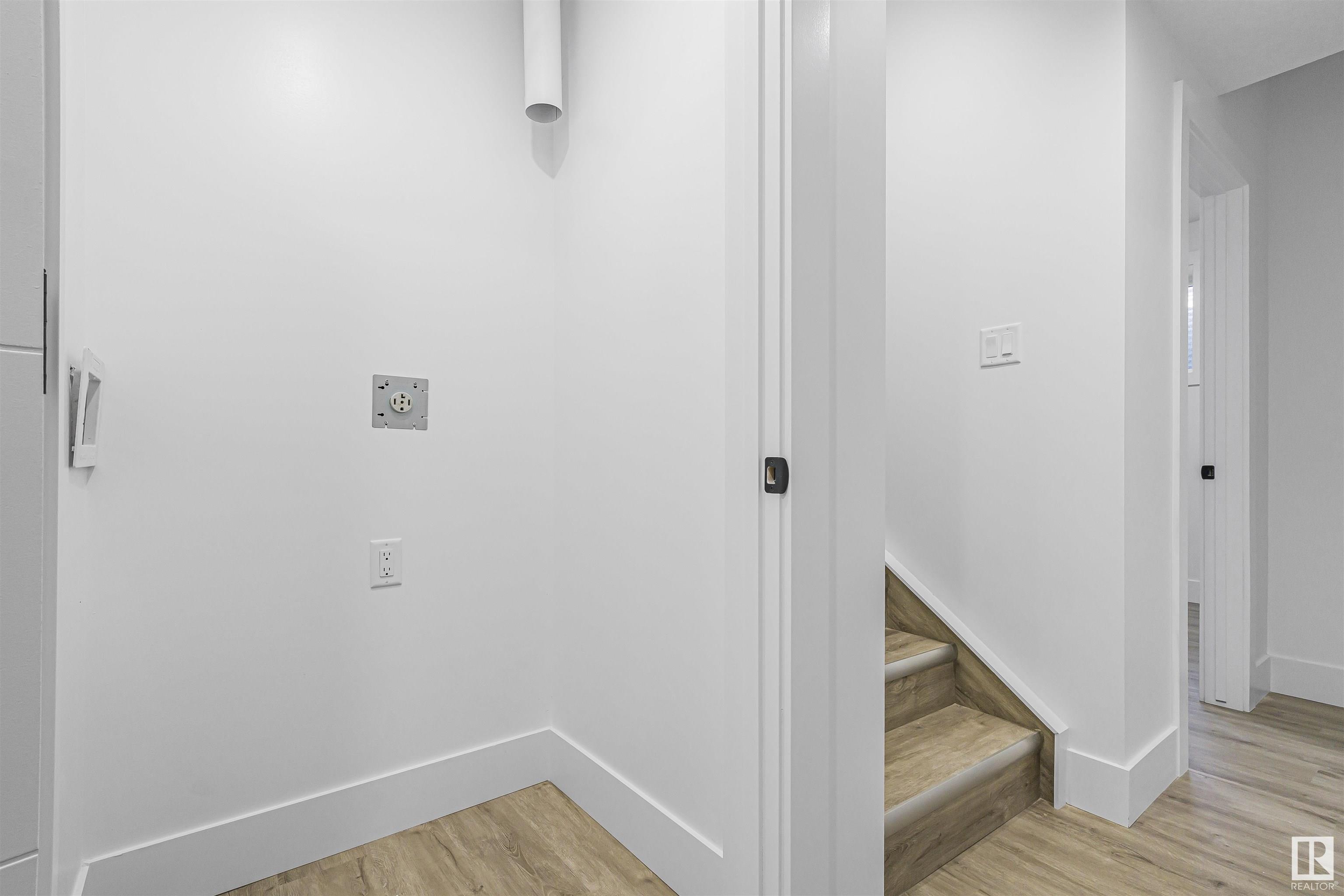      15019 10 ST NW , Edmonton,  ,T5Y 4C8 ;  Listing Number: MLS E4420596