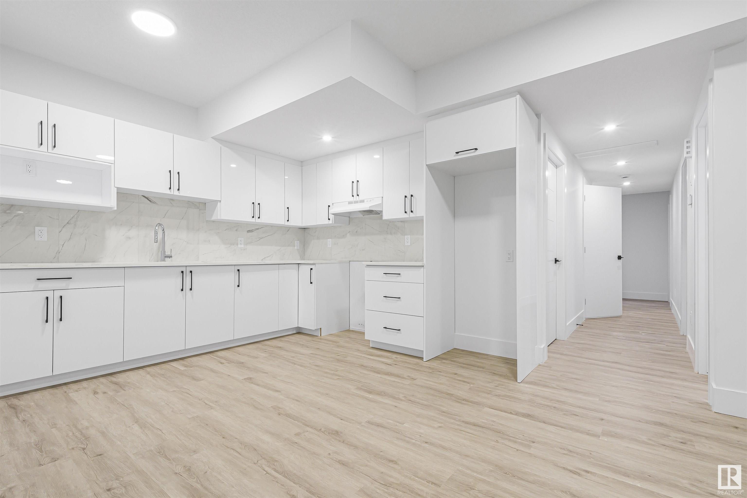      15019 10 ST NW , Edmonton,  ,T5Y 4C8 ;  Listing Number: MLS E4420596