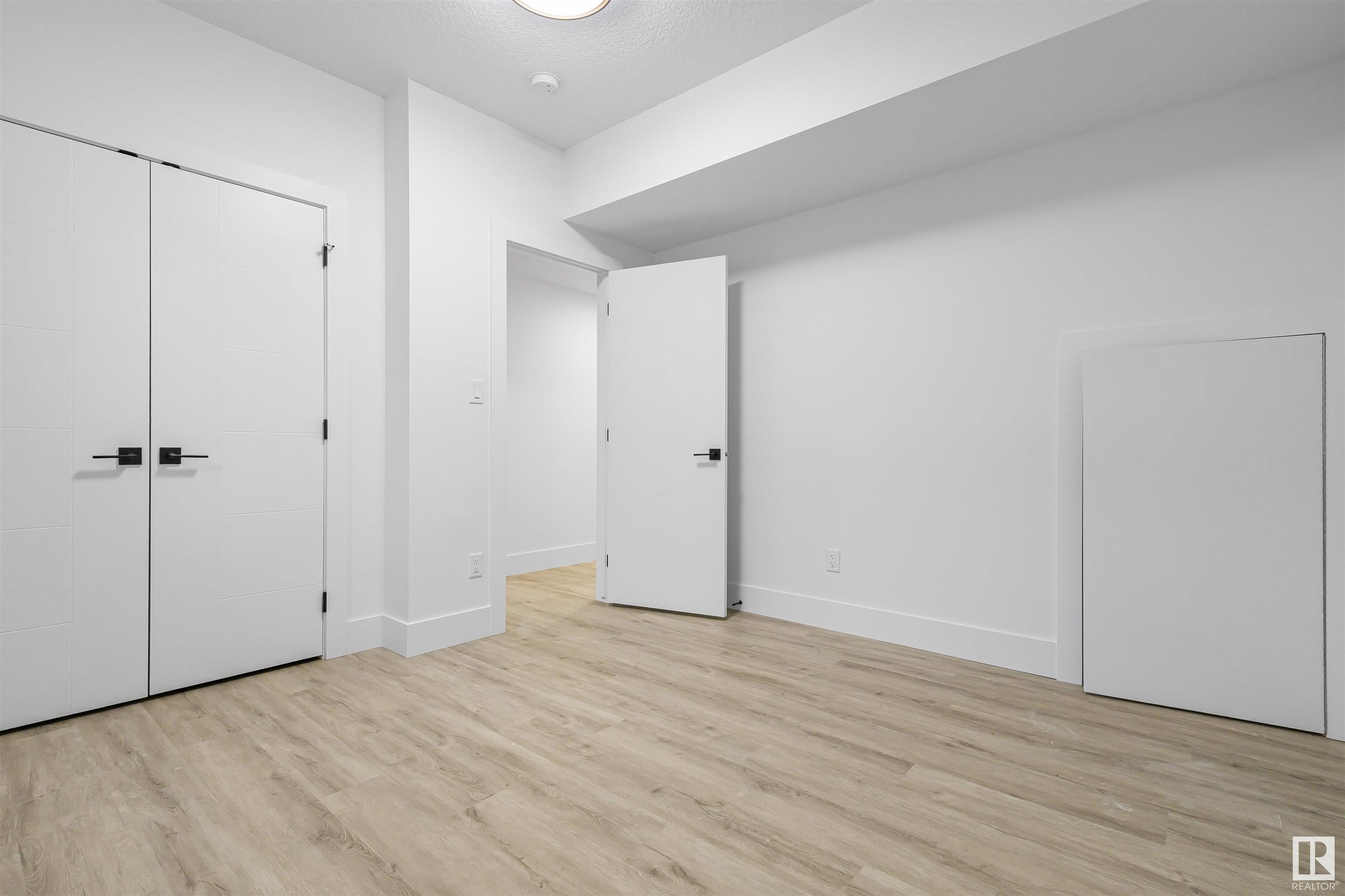      15019 10 ST NW , Edmonton,  ,T5Y 4C8 ;  Listing Number: MLS E4420596