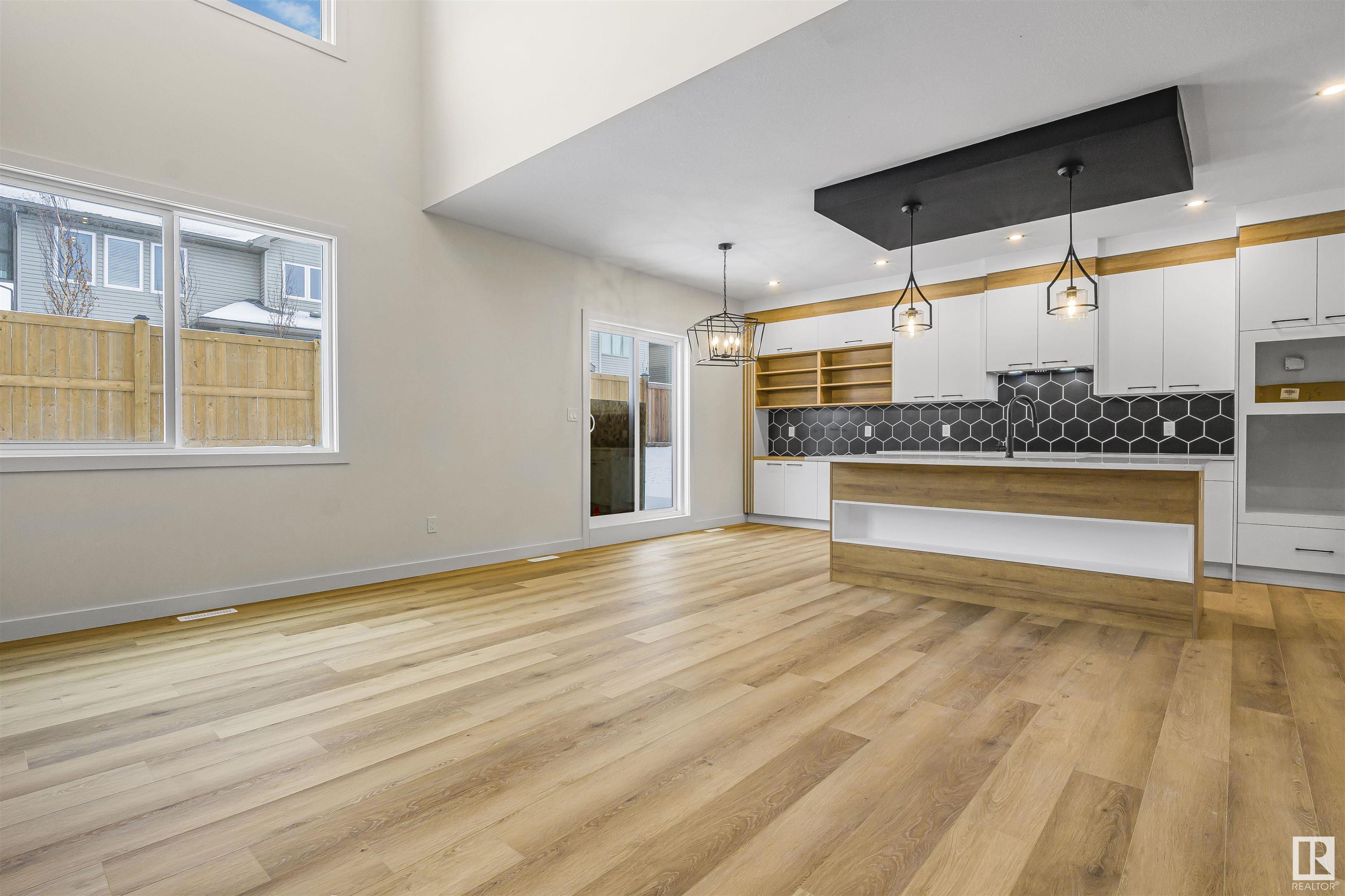      25 ASHBURY CR , Spruce Grove,  ,T7X 3C6 ;  Listing Number: MLS E4420601