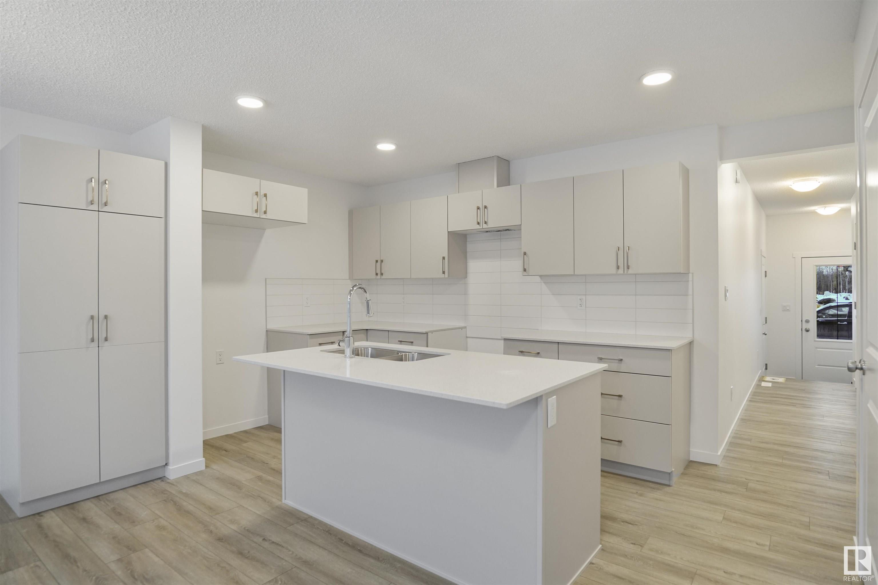      #8 19904 31 AV NW , Edmonton,  ,T6M 1N7 ;  Listing Number: MLS E4420602