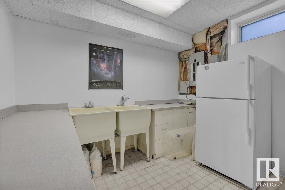      966 WALLBRIDGE PL NW , Edmonton,  ,T6M 2L7 ;  Listing Number: MLS E4420608