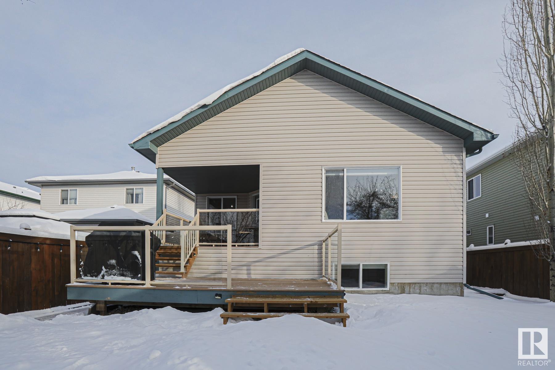      11 LAMPLIGHT CV , Spruce Grove,  ,T7X 4R2 ;  Listing Number: MLS E4420609