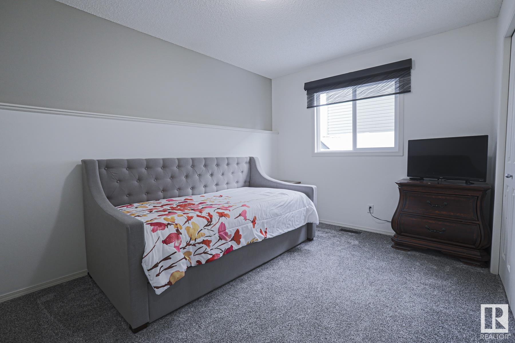     11 LAMPLIGHT CV , Spruce Grove,  ,T7X 4R2 ;  Listing Number: MLS E4420609