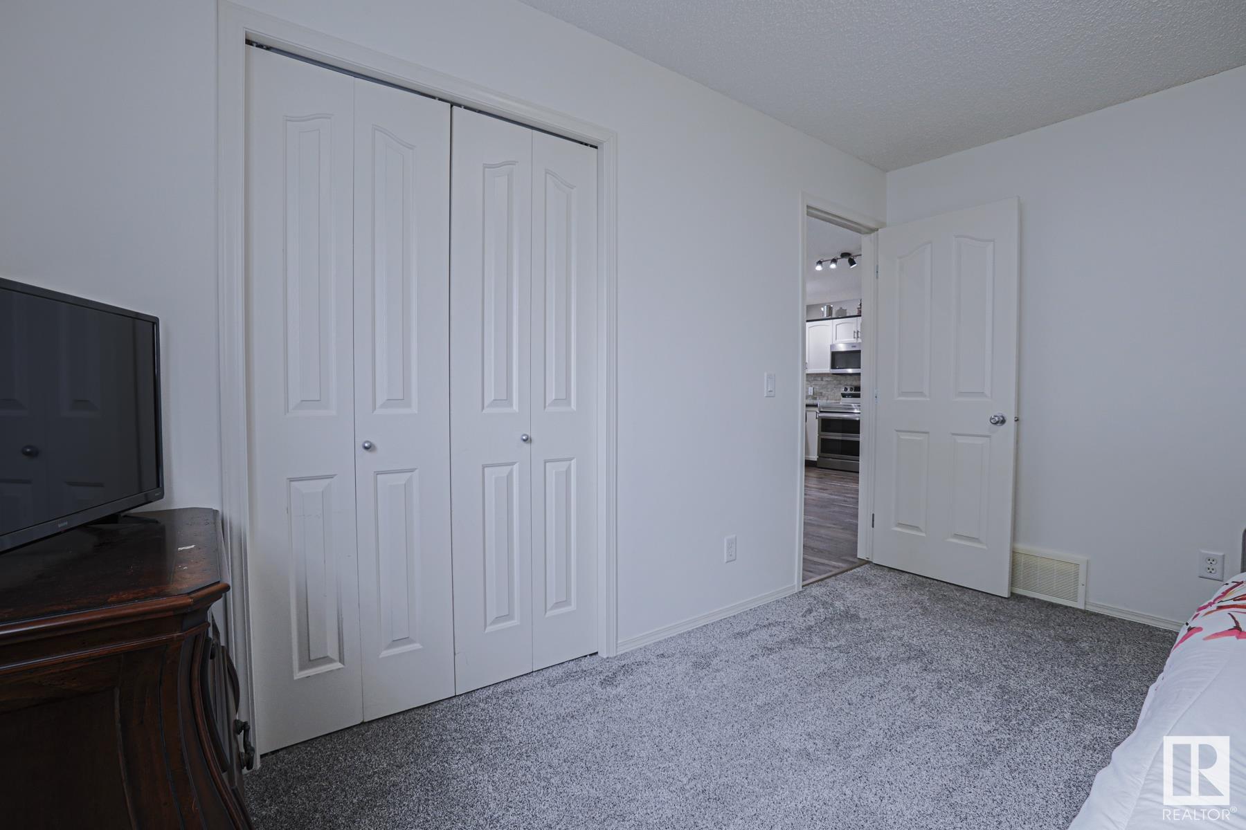      11 LAMPLIGHT CV , Spruce Grove,  ,T7X 4R2 ;  Listing Number: MLS E4420609