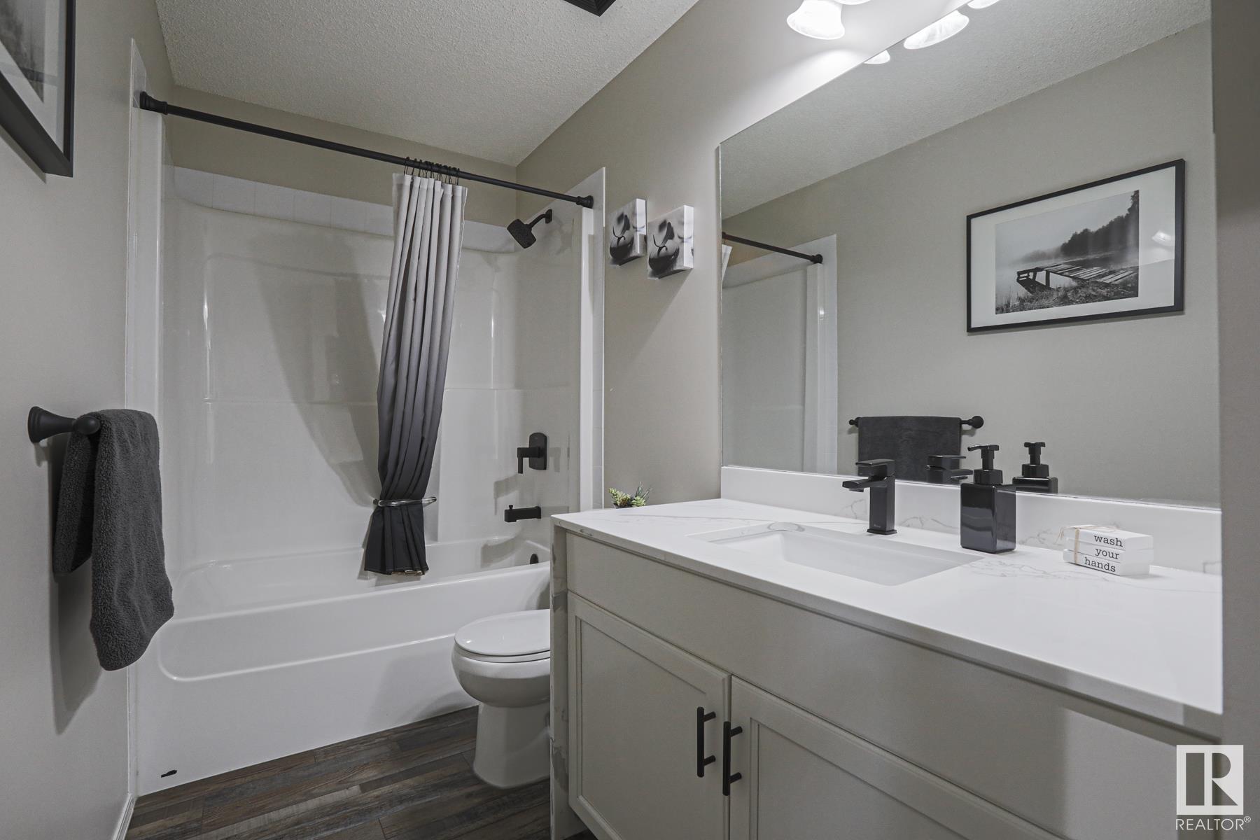      11 LAMPLIGHT CV , Spruce Grove,  ,T7X 4R2 ;  Listing Number: MLS E4420609