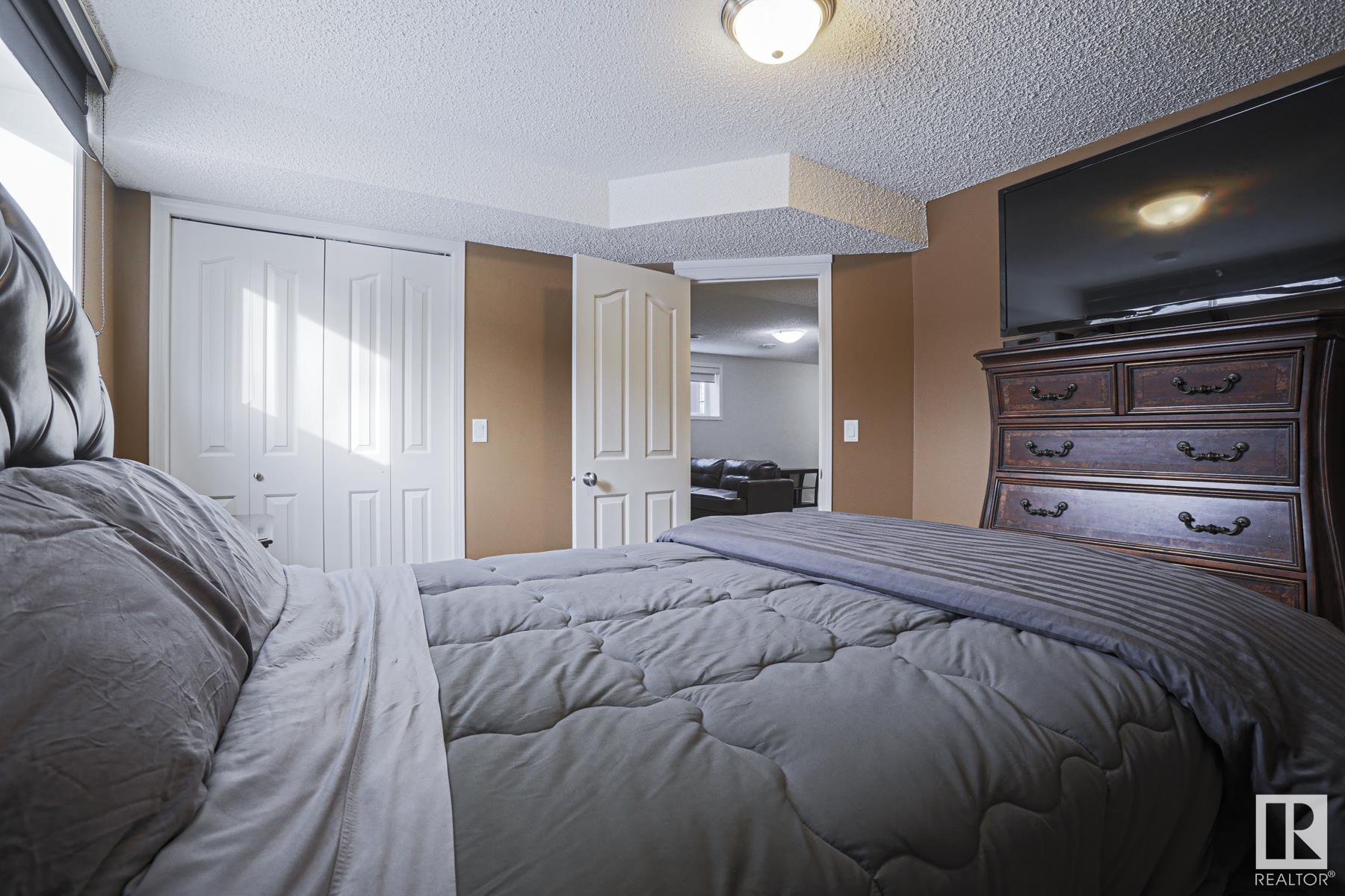      11 LAMPLIGHT CV , Spruce Grove,  ,T7X 4R2 ;  Listing Number: MLS E4420609