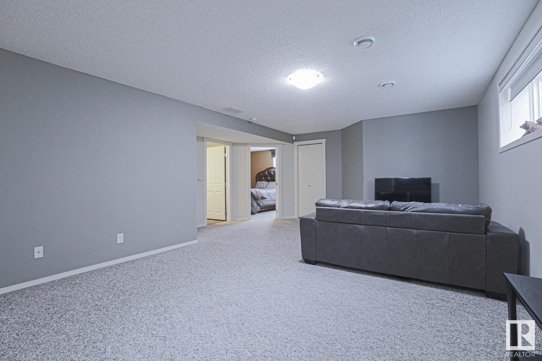      11 LAMPLIGHT CV , Spruce Grove,  ,T7X 4R2 ;  Listing Number: MLS E4420609