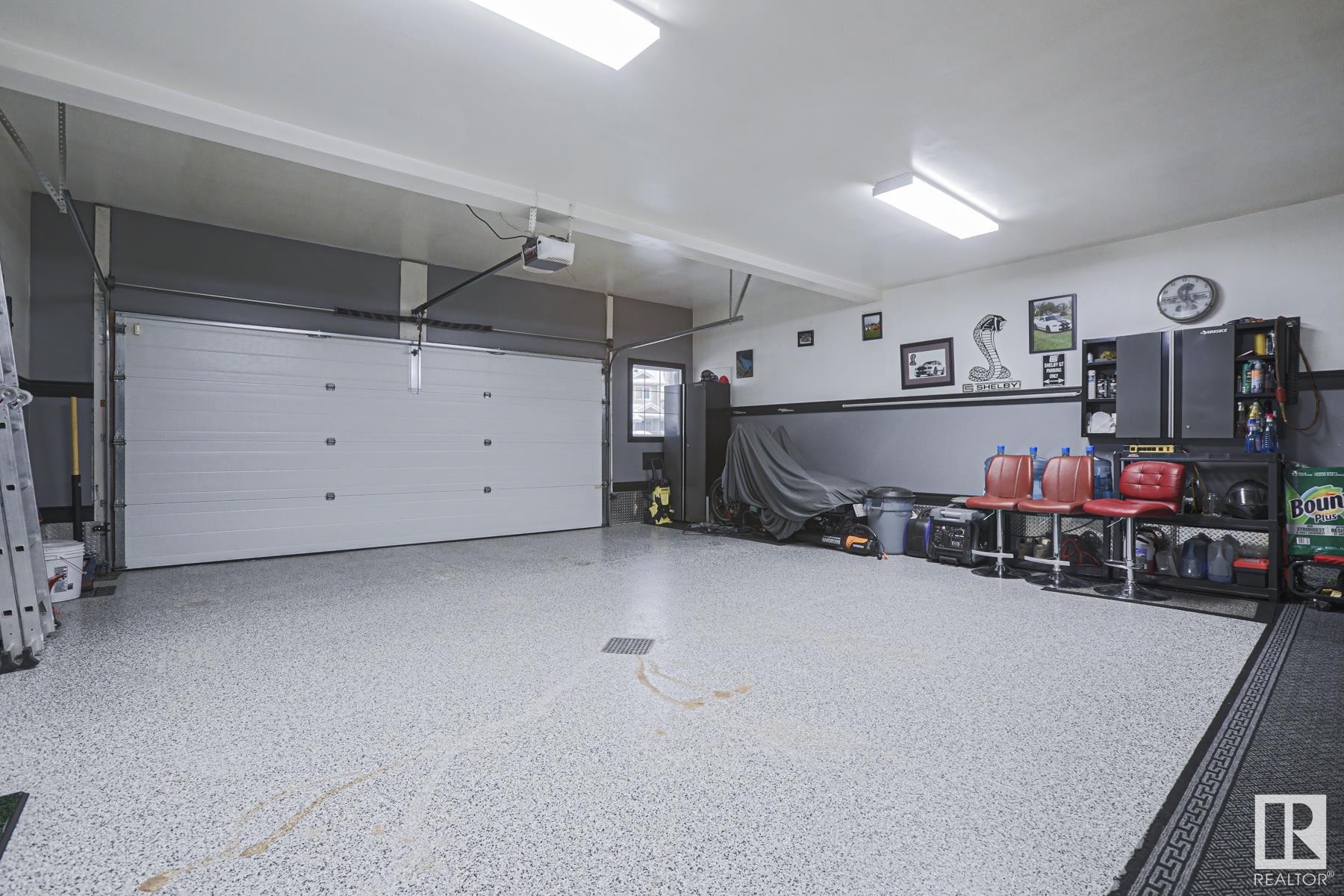      11 LAMPLIGHT CV , Spruce Grove,  ,T7X 4R2 ;  Listing Number: MLS E4420609