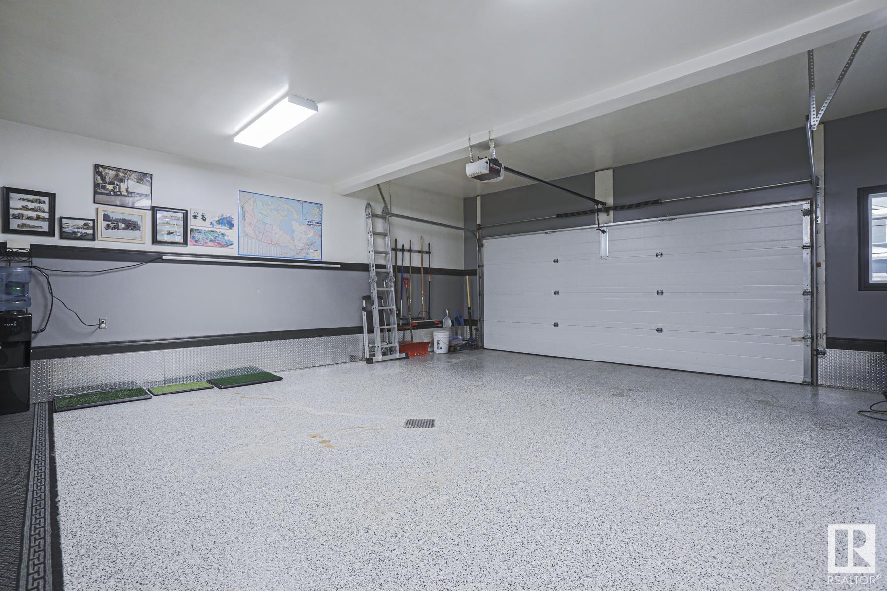      11 LAMPLIGHT CV , Spruce Grove,  ,T7X 4R2 ;  Listing Number: MLS E4420609