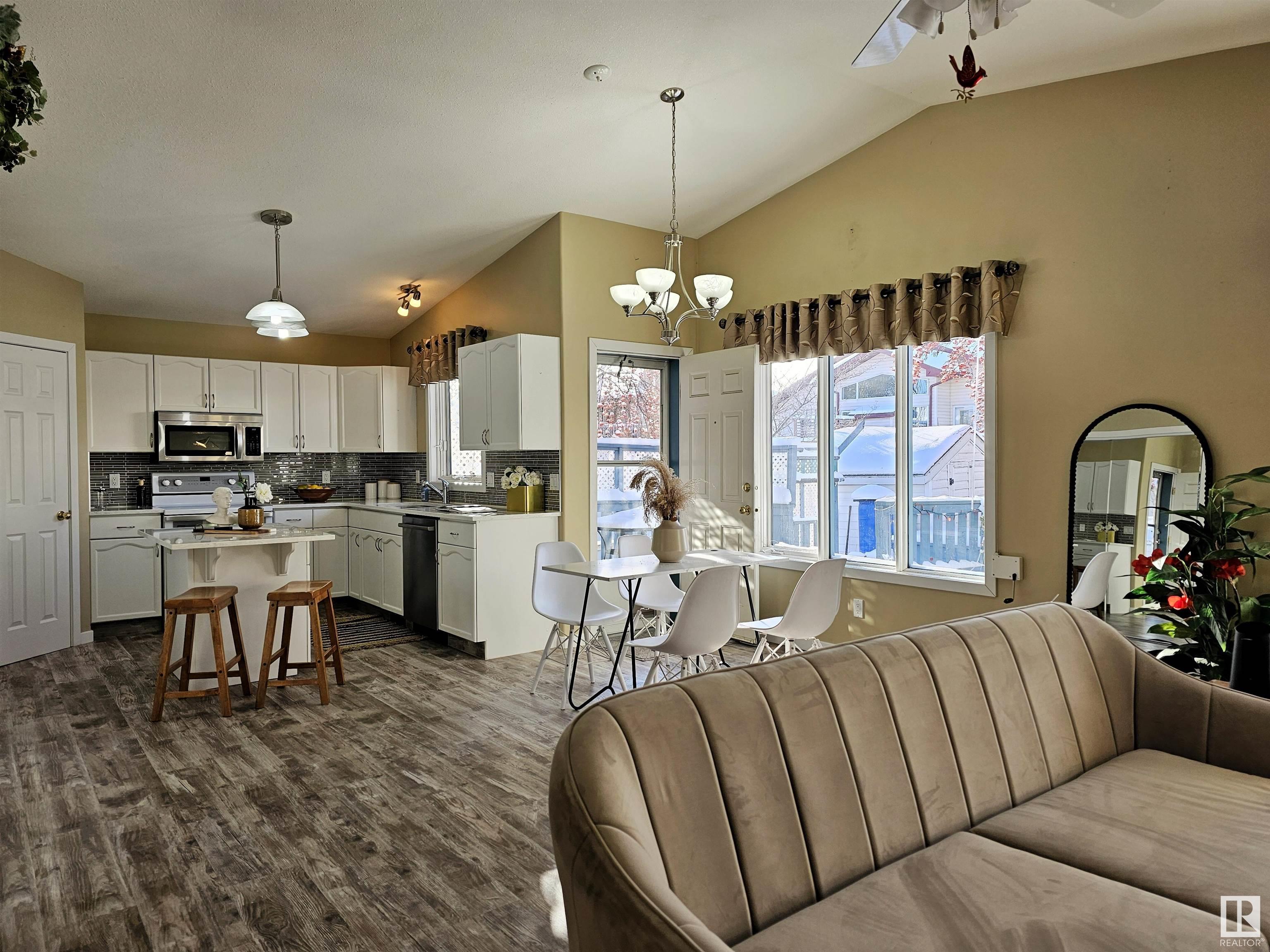      11 HANRATTY PT NW , St. Albert,  ,T8N 6B5 ;  Listing Number: MLS E4420618