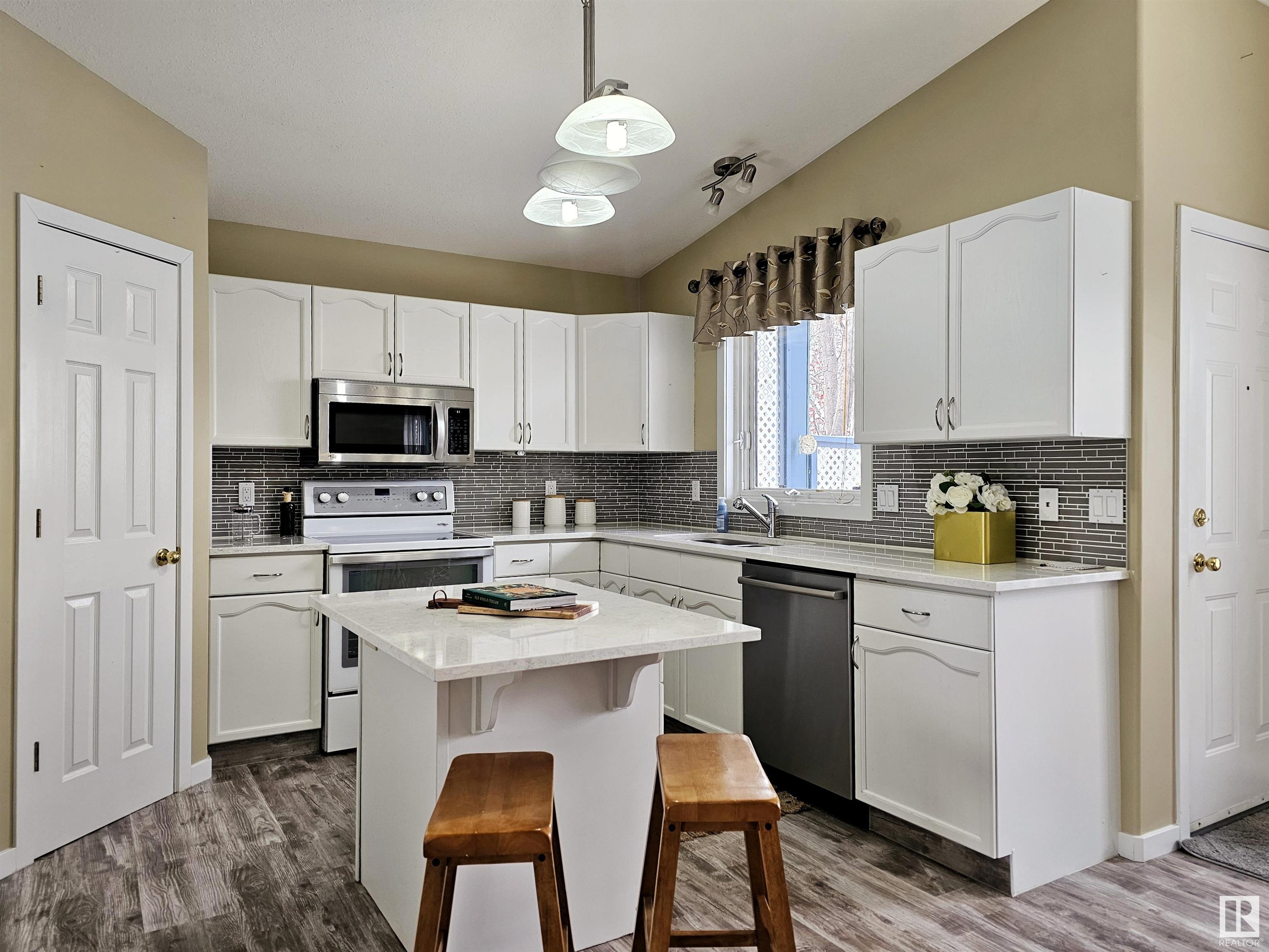      11 HANRATTY PT NW , St. Albert,  ,T8N 6B5 ;  Listing Number: MLS E4420618