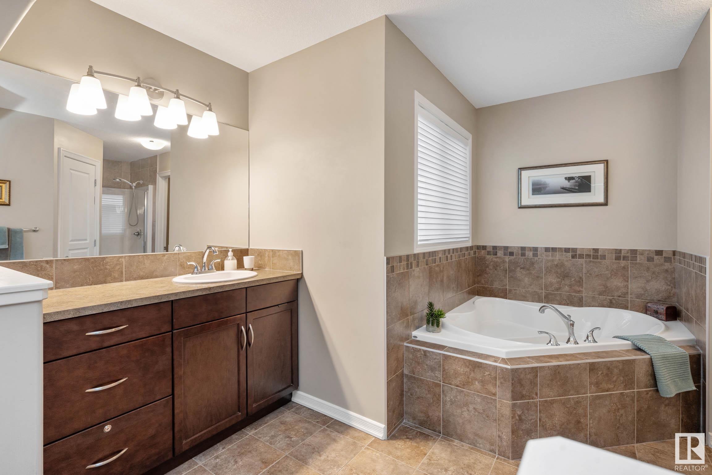     #33 2815 34 AV NW , Edmonton,  ,T6T 0K7 ;  Listing Number: MLS E4420626