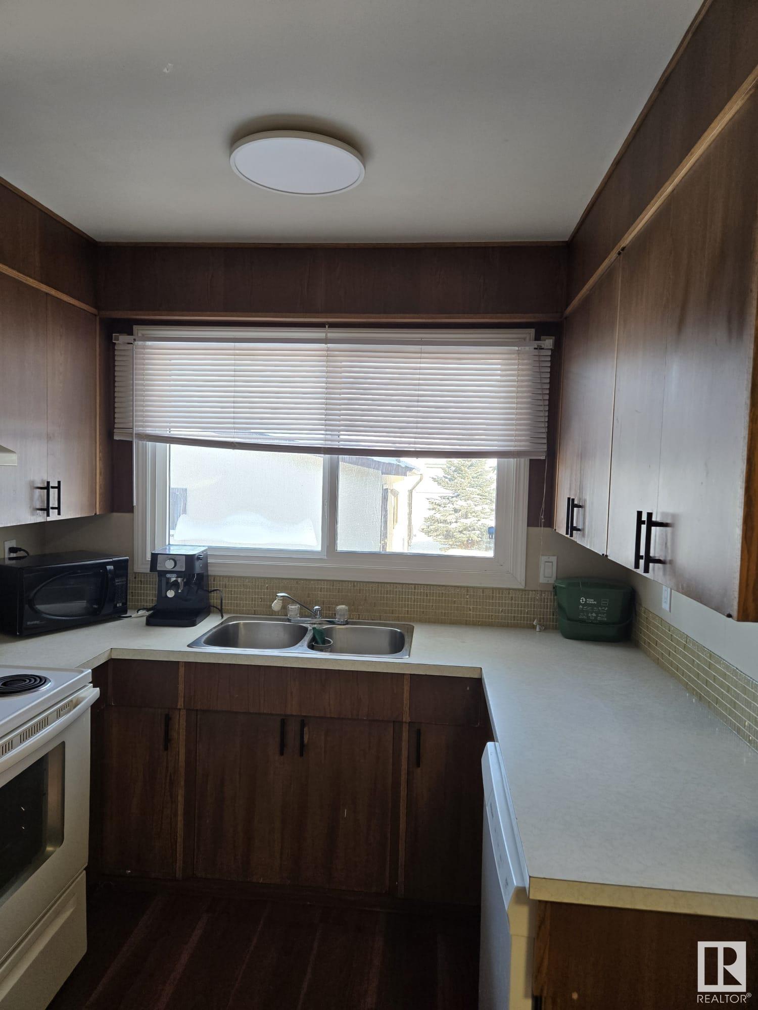      15023 88A ST NW , Edmonton,  ,T5E 5T8 ;  Listing Number: MLS E4420628