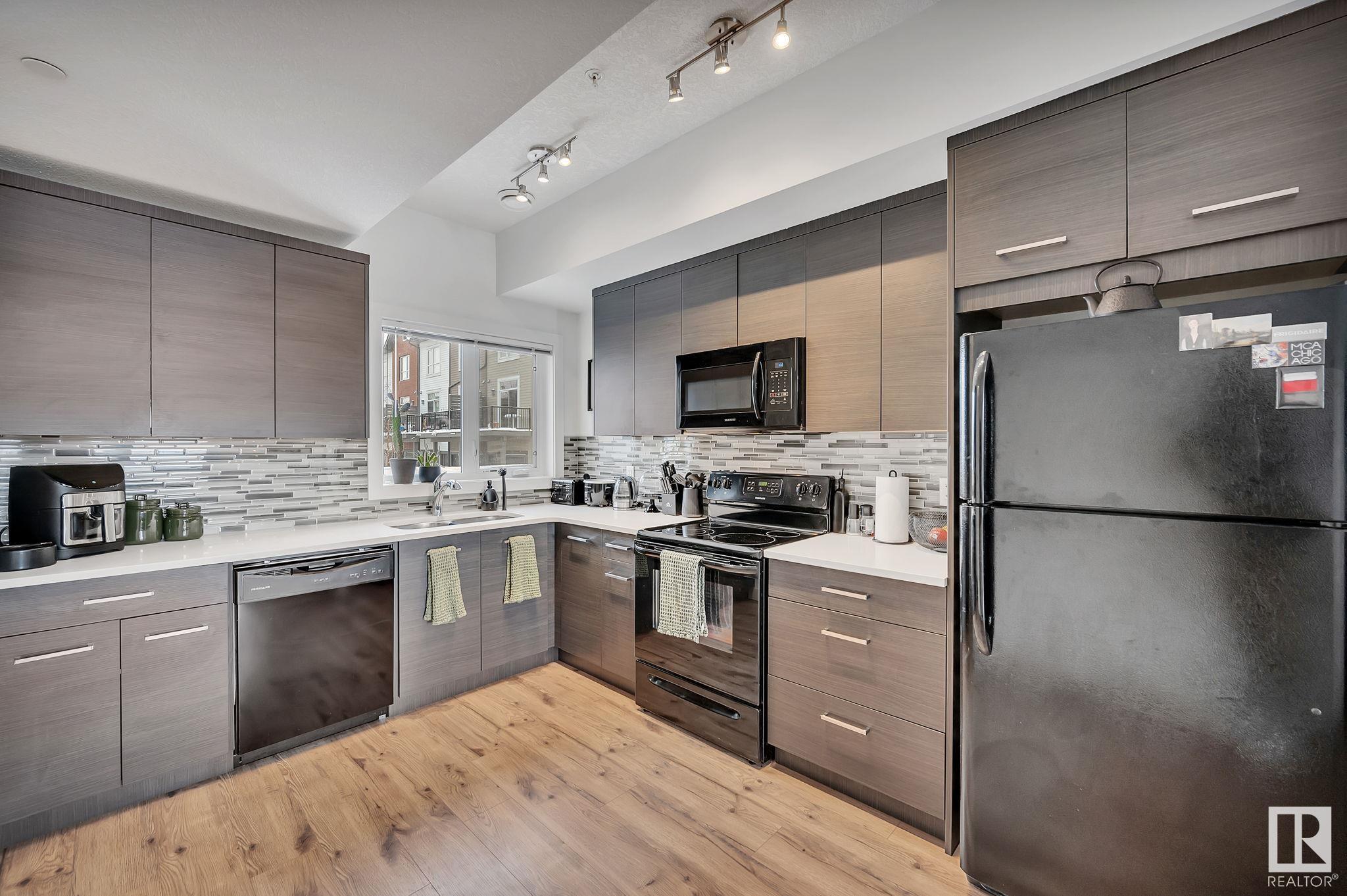      #87 2560 PEGASUS BV NW , Edmonton,  ,T5E 6V4 ;  Listing Number: MLS E4420634
