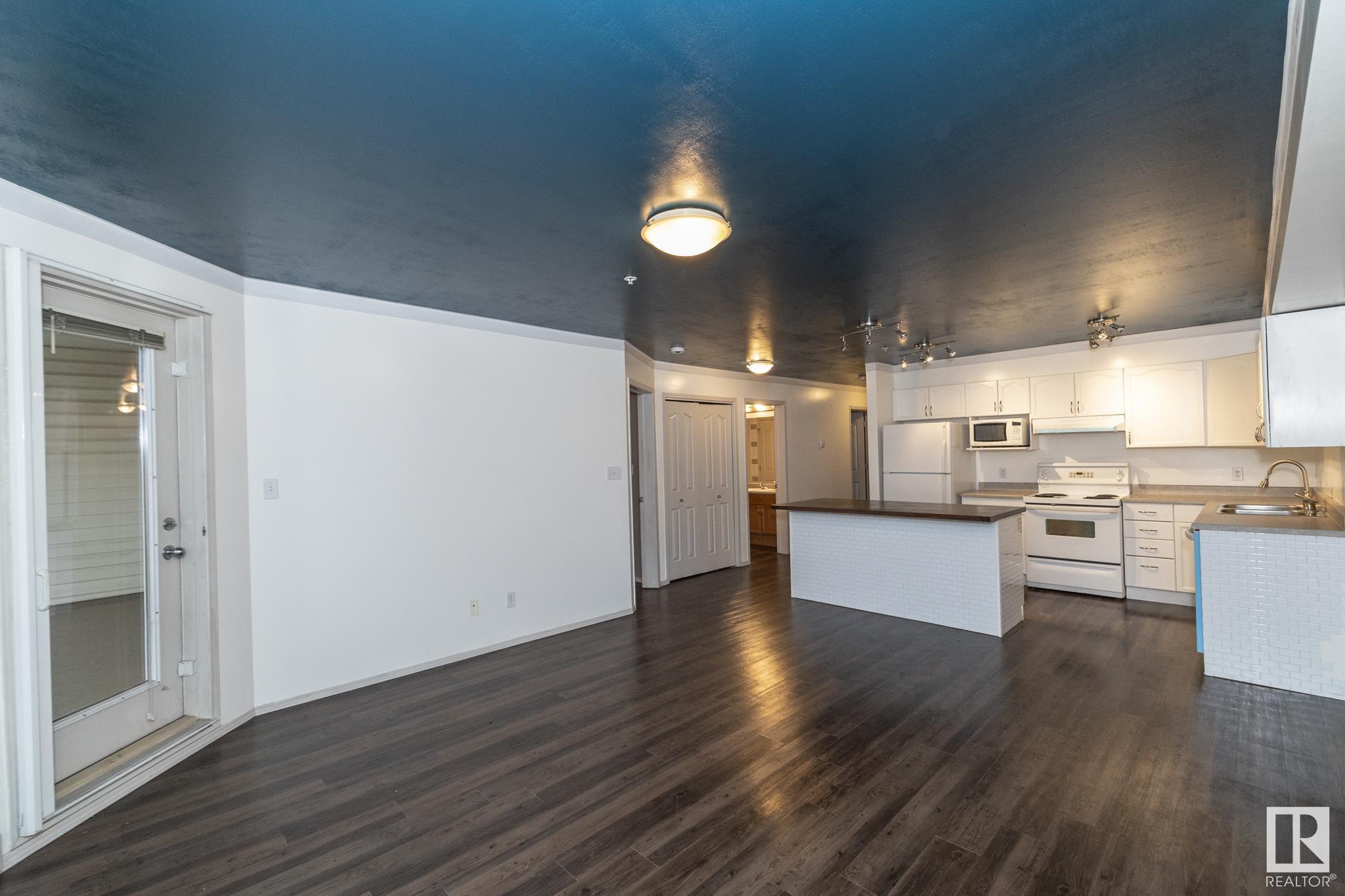      #407 10311 111 ST NW , Edmonton,  ,T5K 2Y8 ;  Listing Number: MLS E4420637