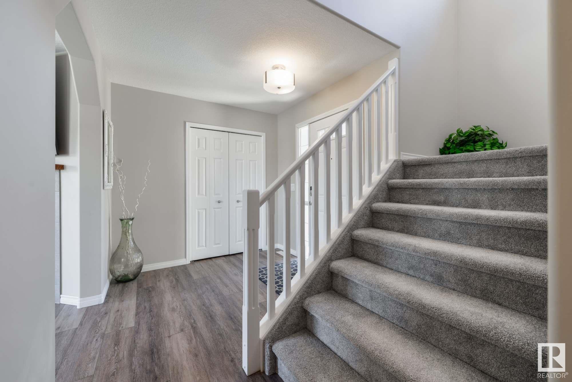      11807 171 AV NW , Edmonton,  ,T5X 6H8 ;  Listing Number: MLS E4420638