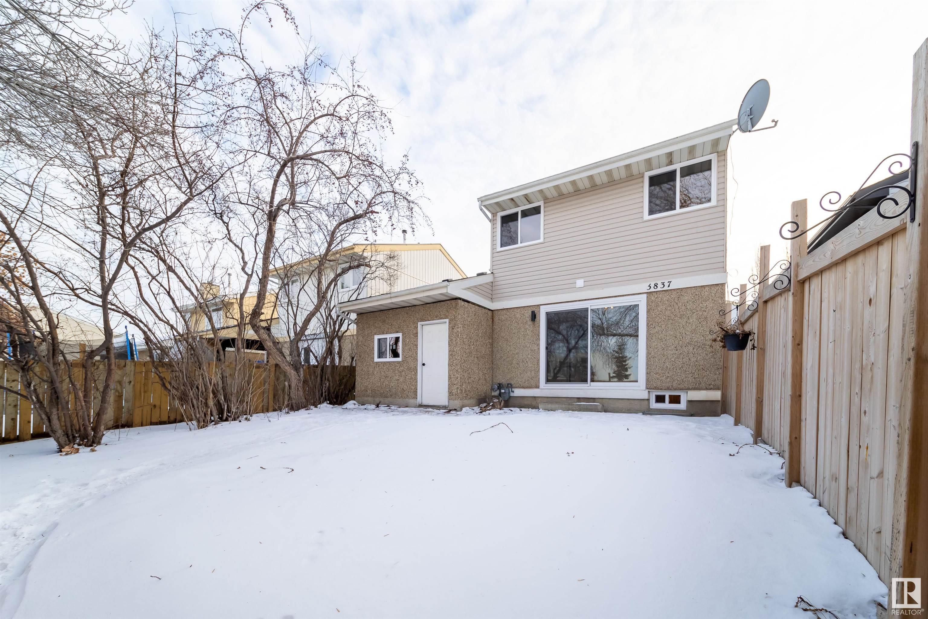      3837 85 ST NW , Edmonton,  ,T6K 2L5 ;  Listing Number: MLS E4420641