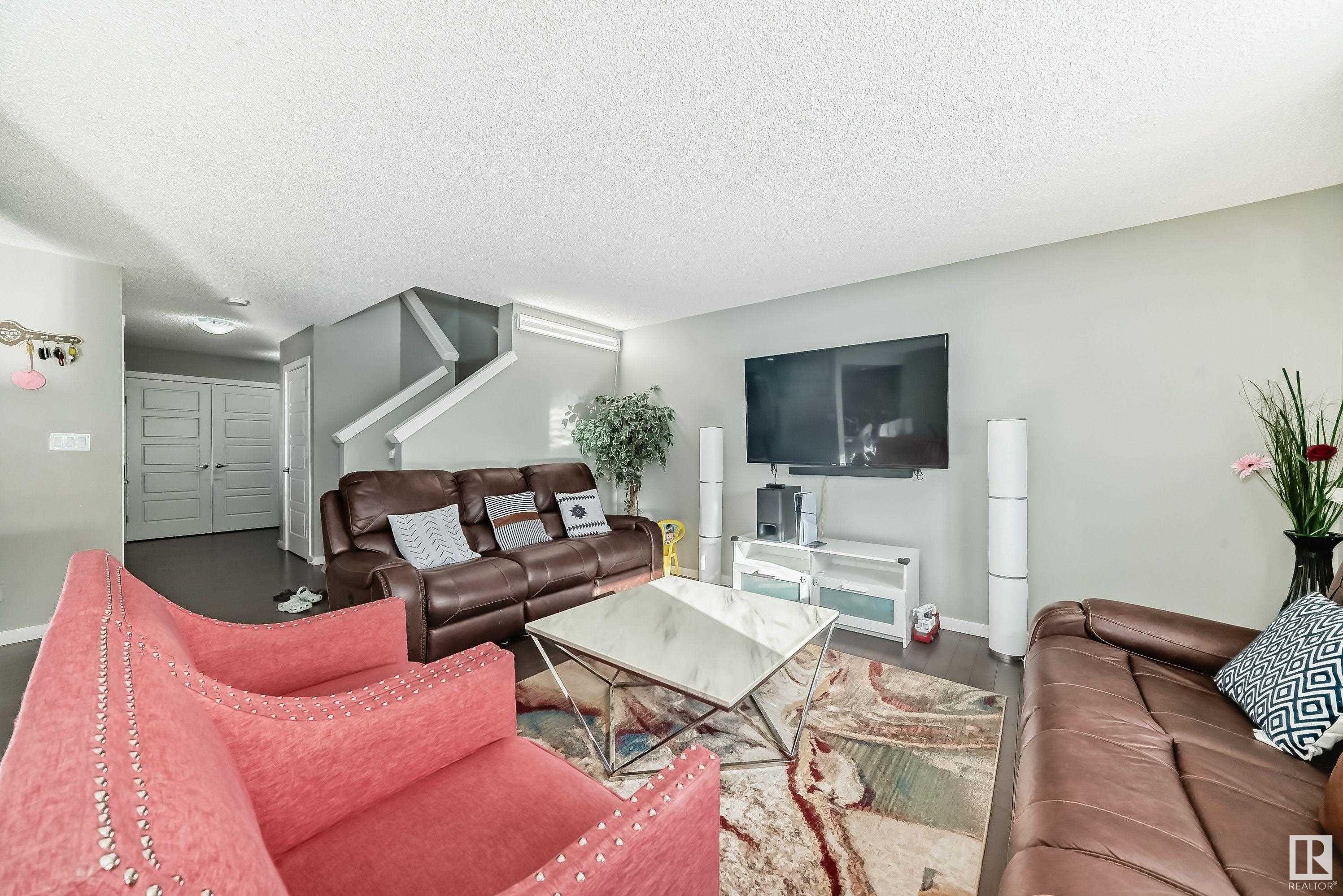      827 35 AV NW , Edmonton,  ,T6T 1A3 ;  Listing Number: MLS E4420642