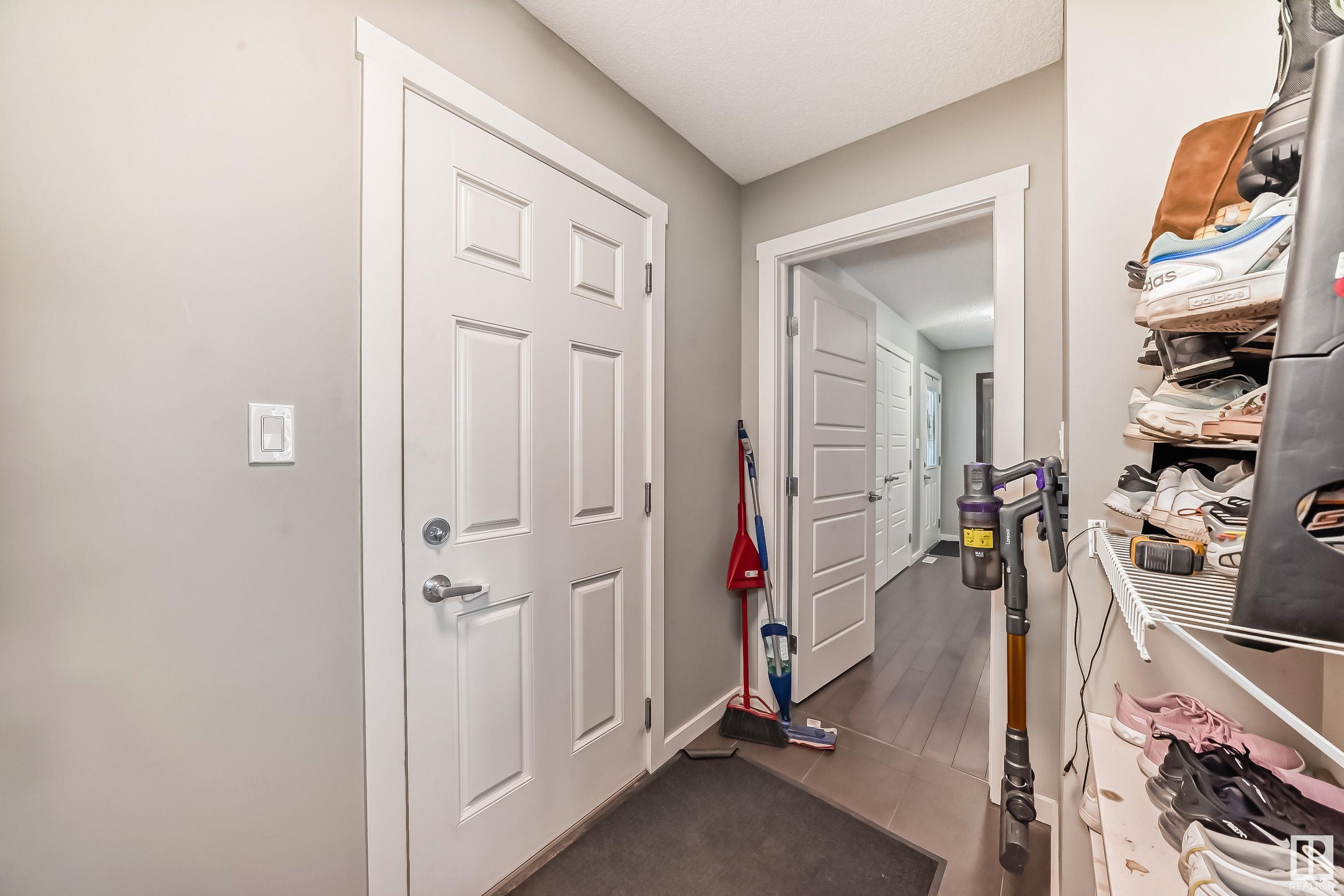      827 35 AV NW , Edmonton,  ,T6T 1A3 ;  Listing Number: MLS E4420642