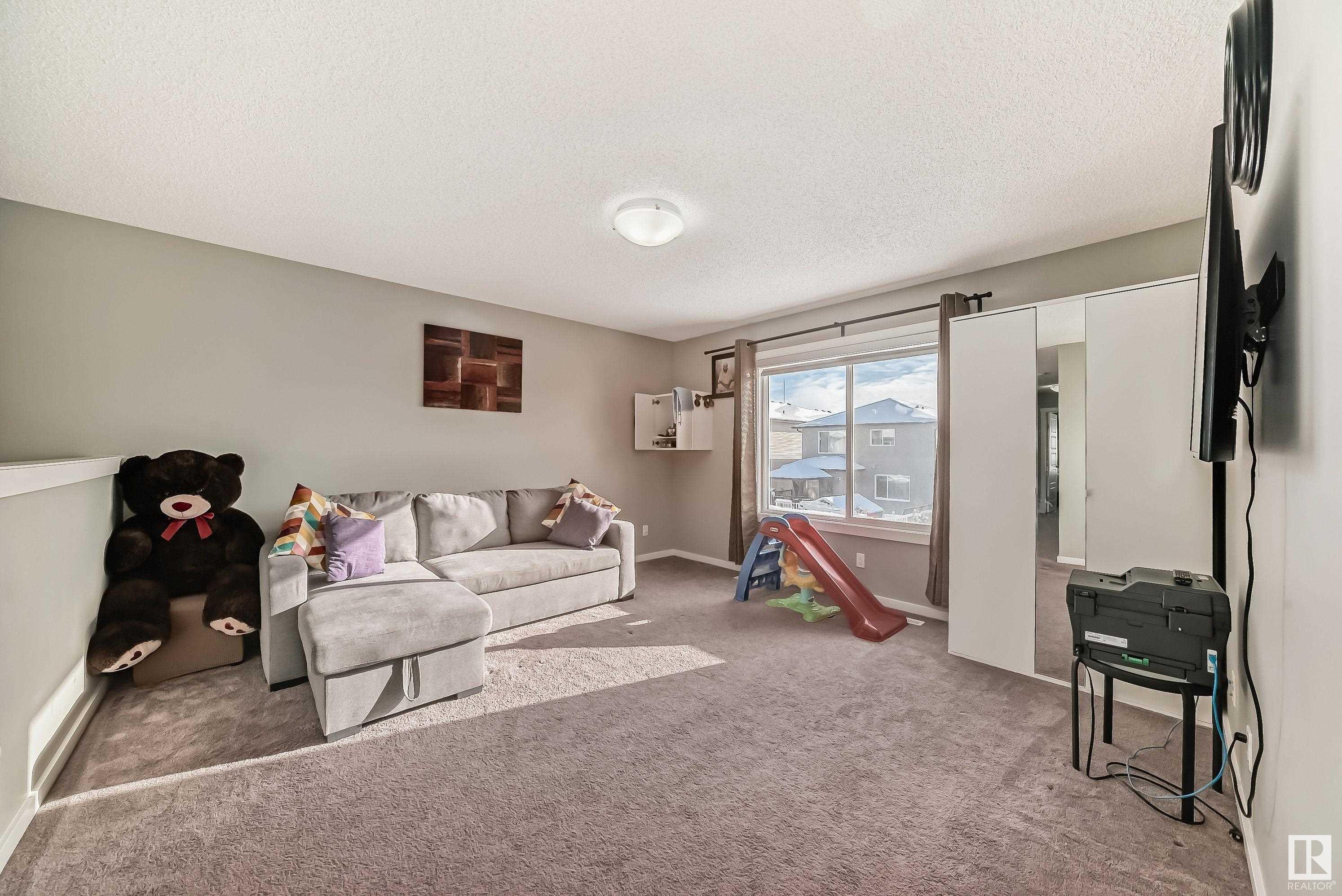      827 35 AV NW , Edmonton,  ,T6T 1A3 ;  Listing Number: MLS E4420642