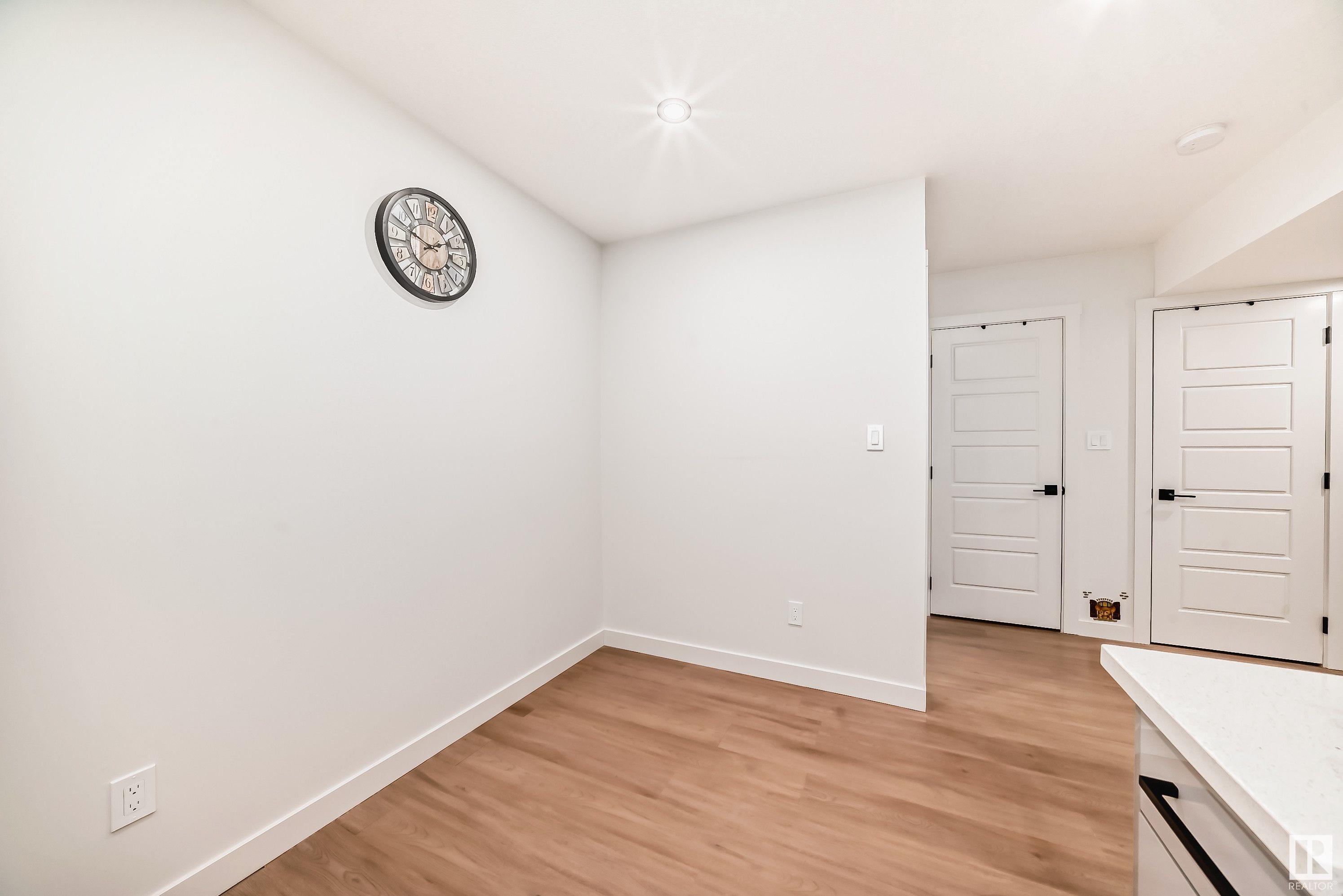      827 35 AV NW , Edmonton,  ,T6T 1A3 ;  Listing Number: MLS E4420642