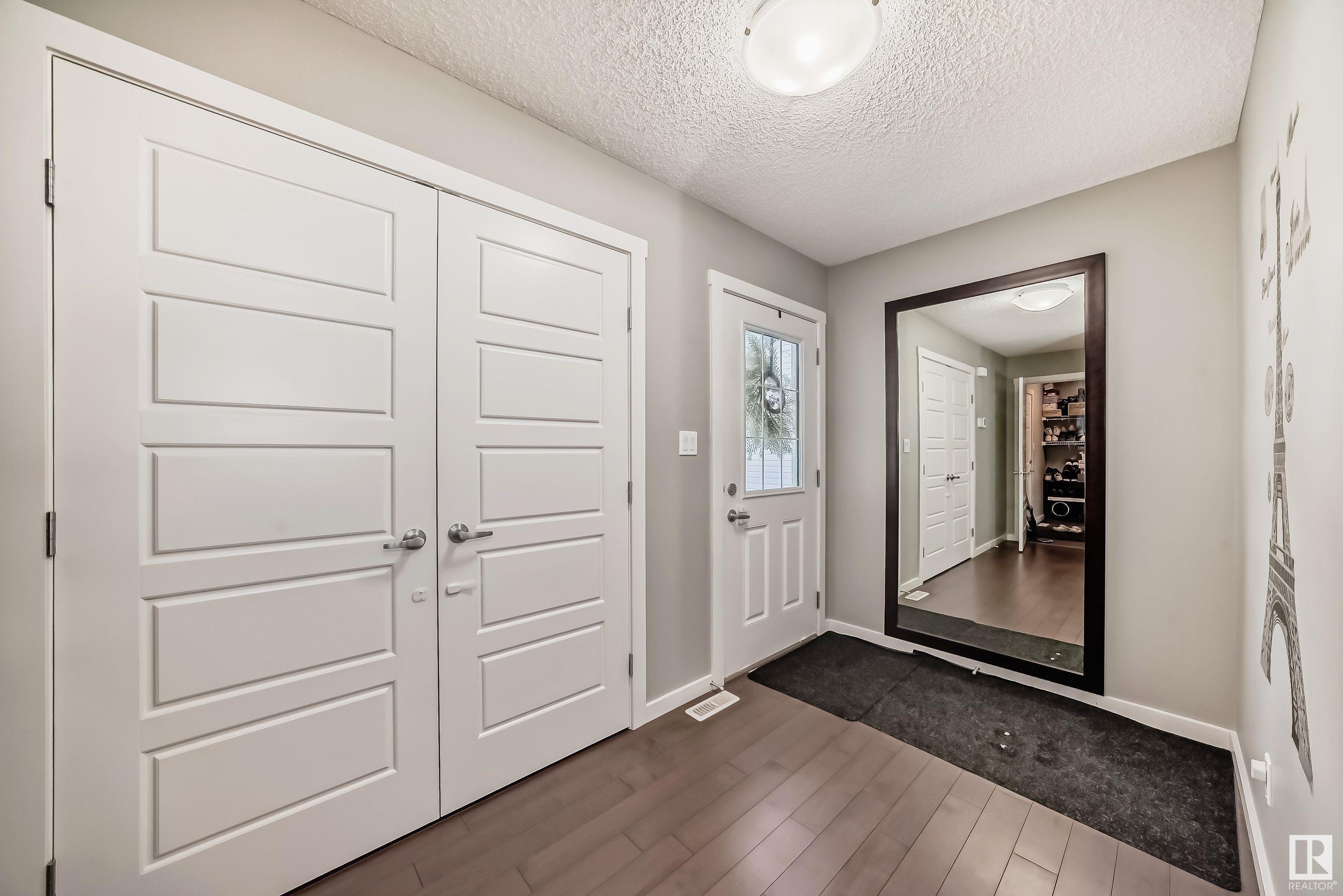      827 35 AV NW , Edmonton,  ,T6T 1A3 ;  Listing Number: MLS E4420642