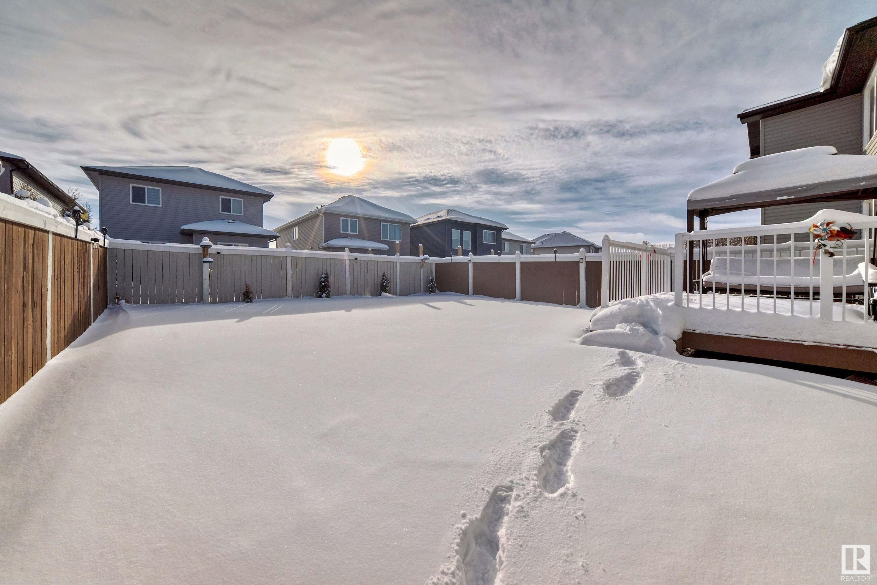      827 35 AV NW , Edmonton,  ,T6T 1A3 ;  Listing Number: MLS E4420642