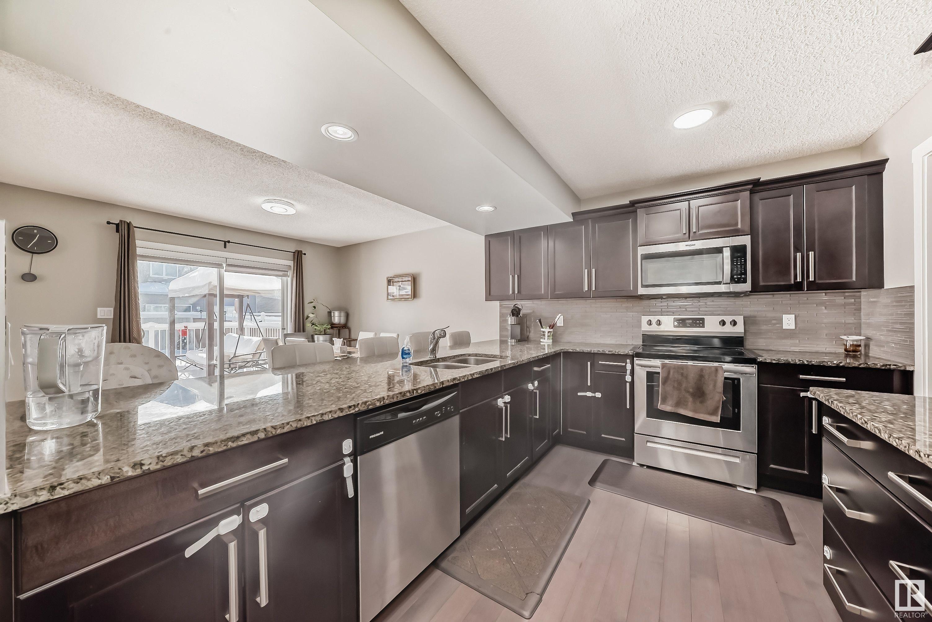      827 35 AV NW , Edmonton,  ,T6T 1A3 ;  Listing Number: MLS E4420642