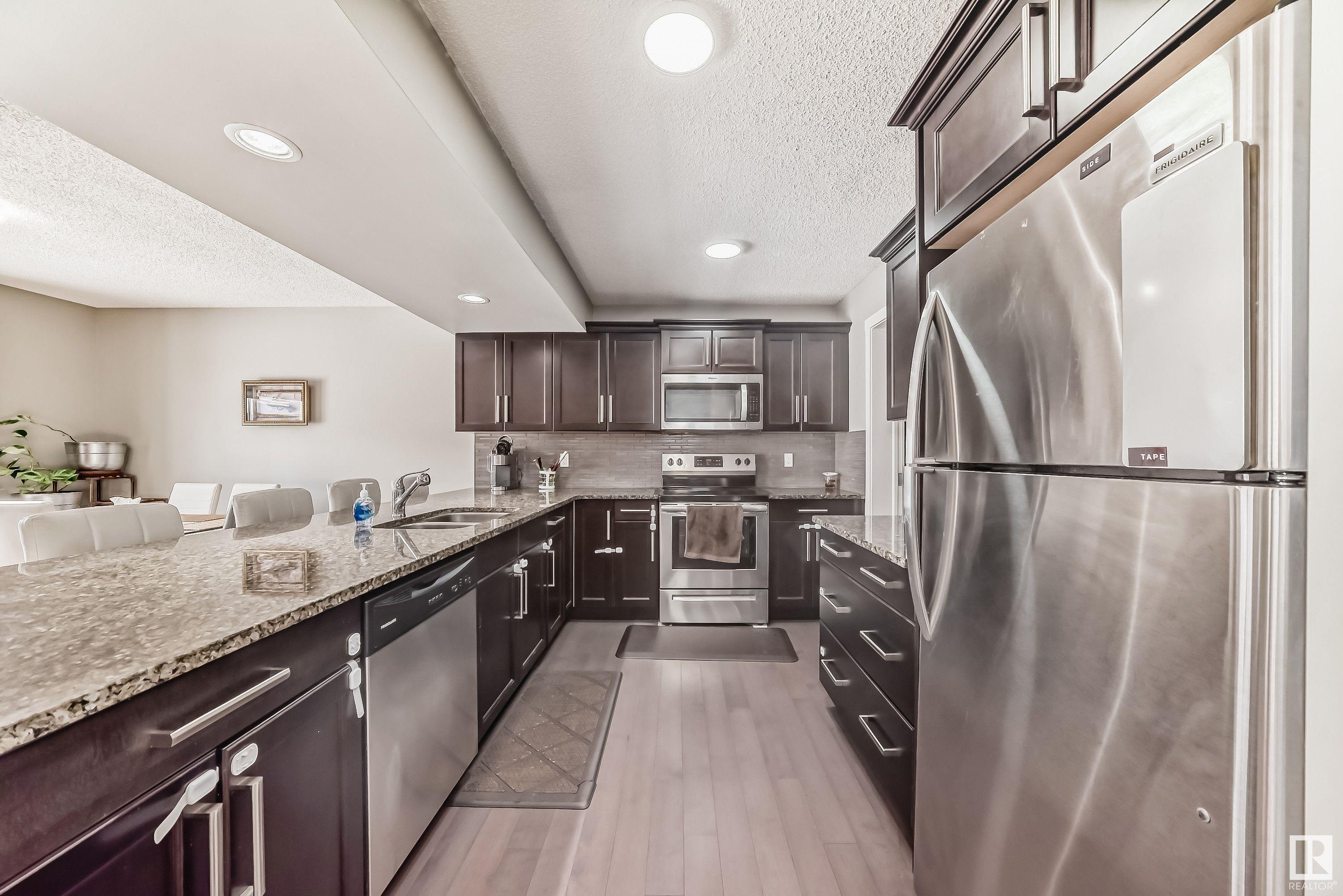      827 35 AV NW , Edmonton,  ,T6T 1A3 ;  Listing Number: MLS E4420642