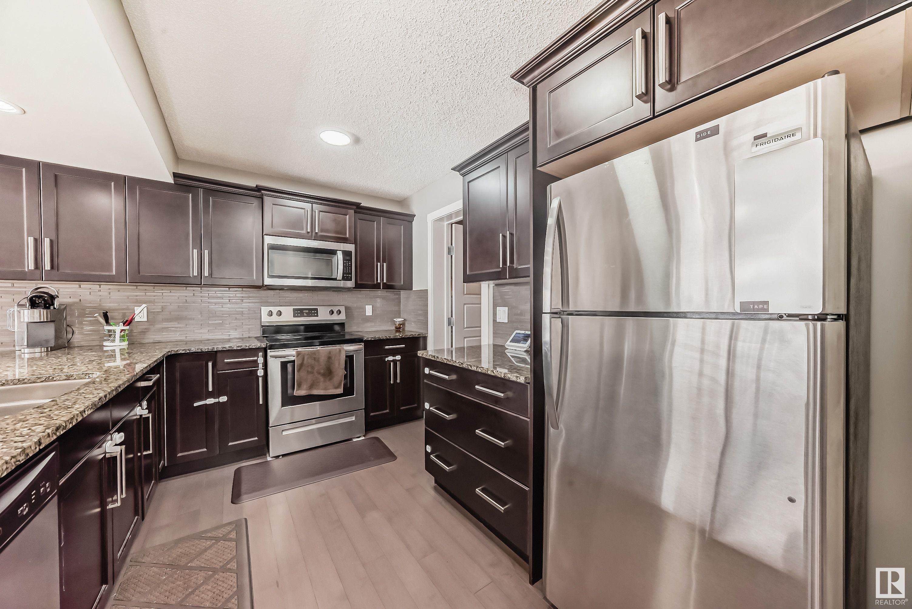      827 35 AV NW , Edmonton,  ,T6T 1A3 ;  Listing Number: MLS E4420642