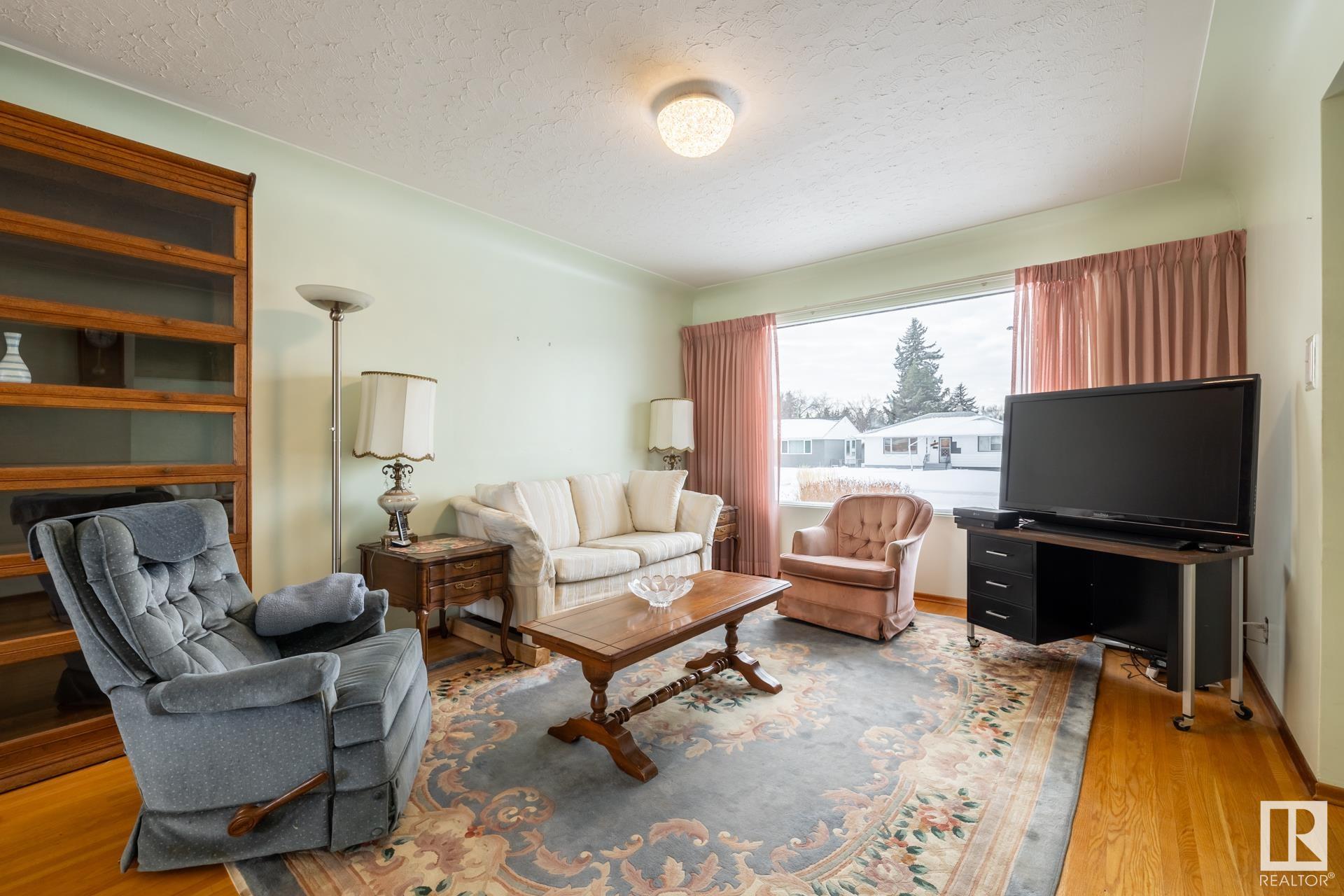      10615 146 ST NW , Edmonton,  ,T6H 3E7 ;  Listing Number: MLS E4420651