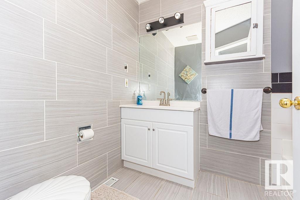      12907 155 AV NW , Edmonton,  ,T6V 1B6 ;  Listing Number: MLS E4420655