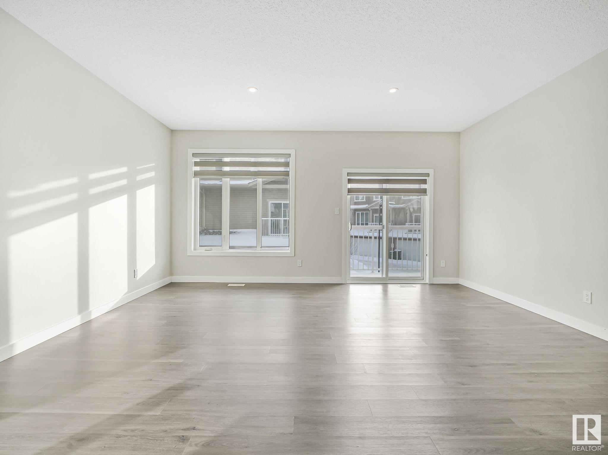      #31 1051 GRAYDON HILL BV SW , Edmonton,  ,T6W 3C8 ;  Listing Number: MLS E4420665