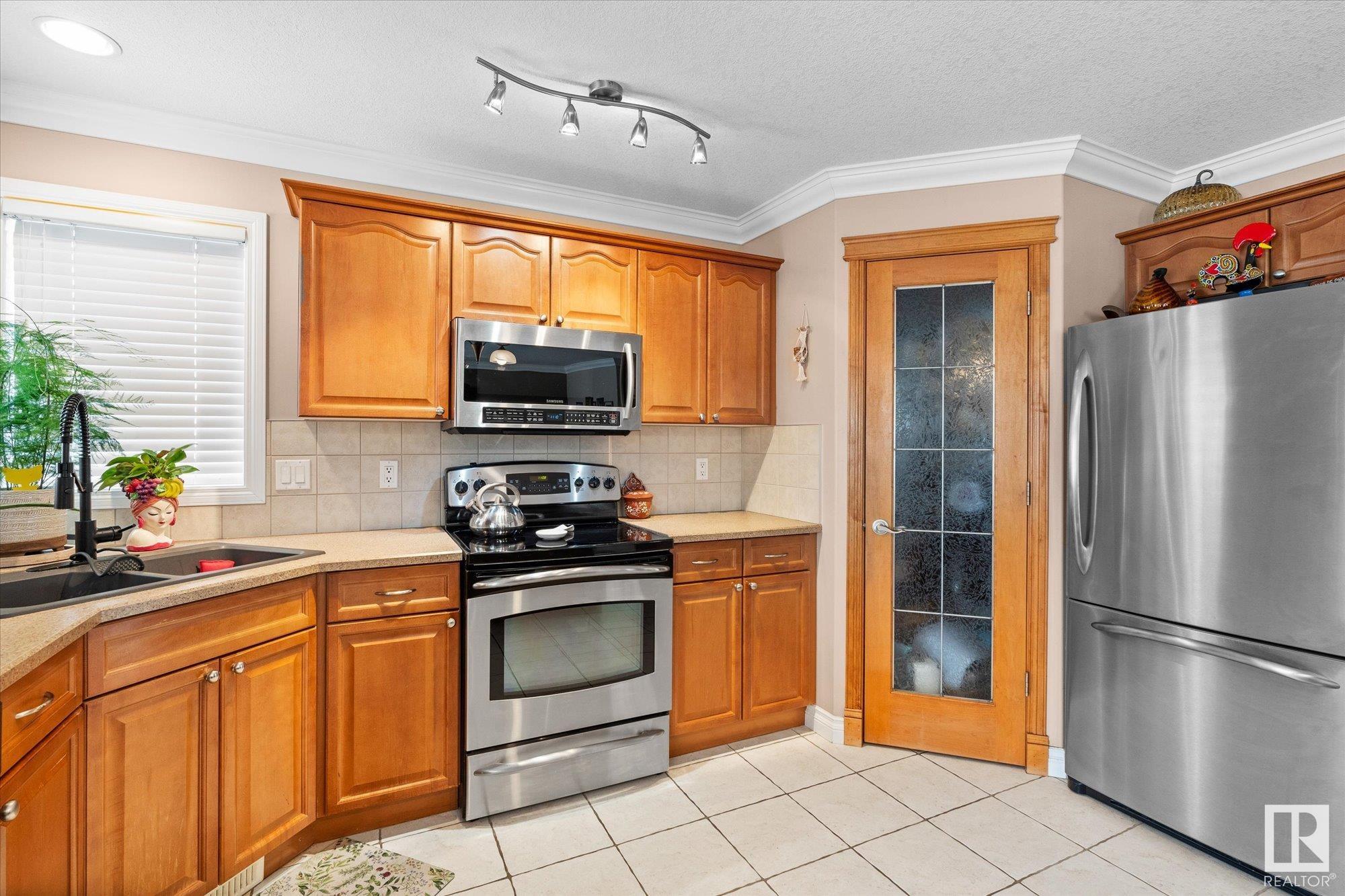      16420 61 ST NW , Edmonton,  ,T5Y 0A7 ;  Listing Number: MLS E4420667