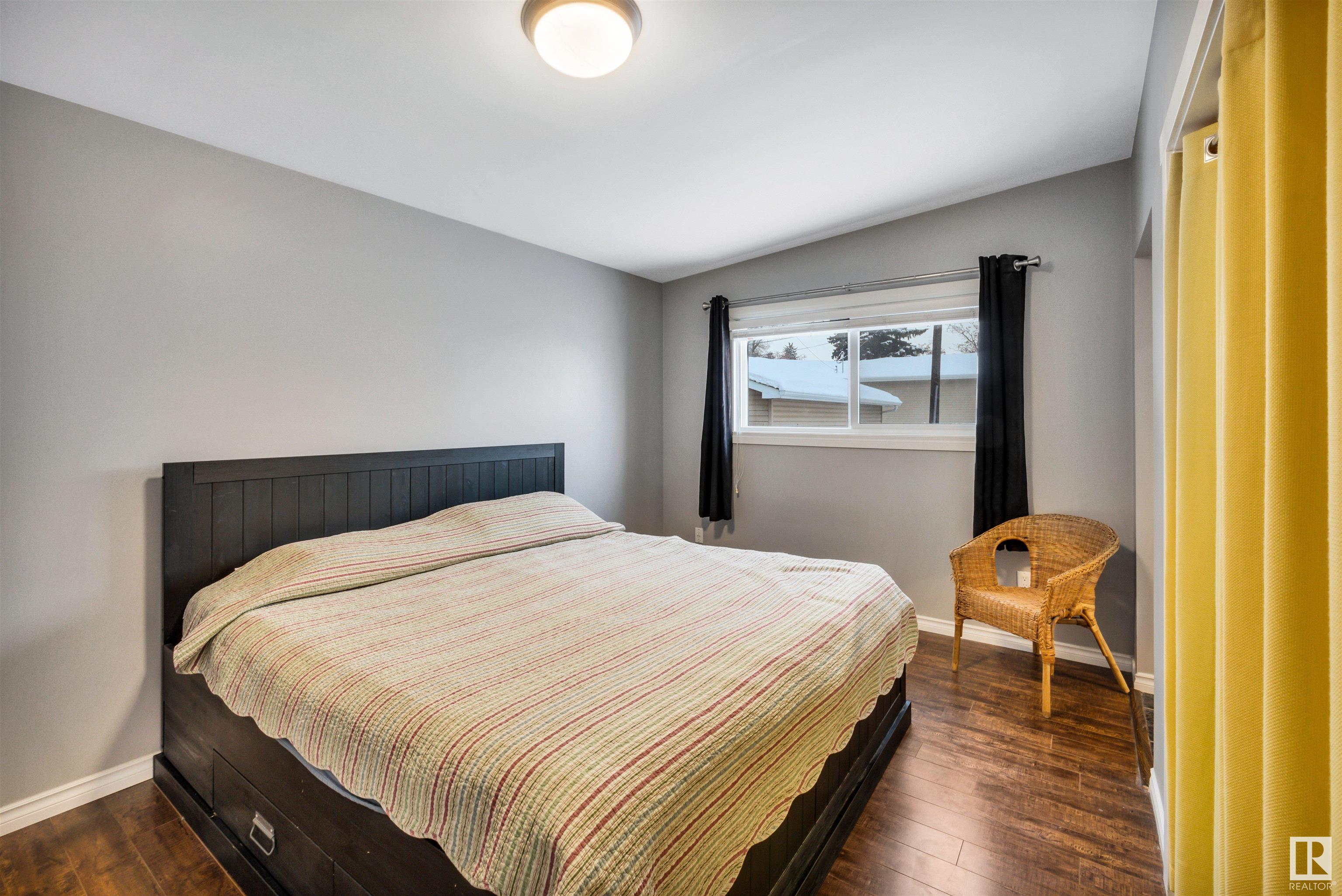      6824 94B AV NW , Edmonton,  ,T6B 0Z7 ;  Listing Number: MLS E4420670