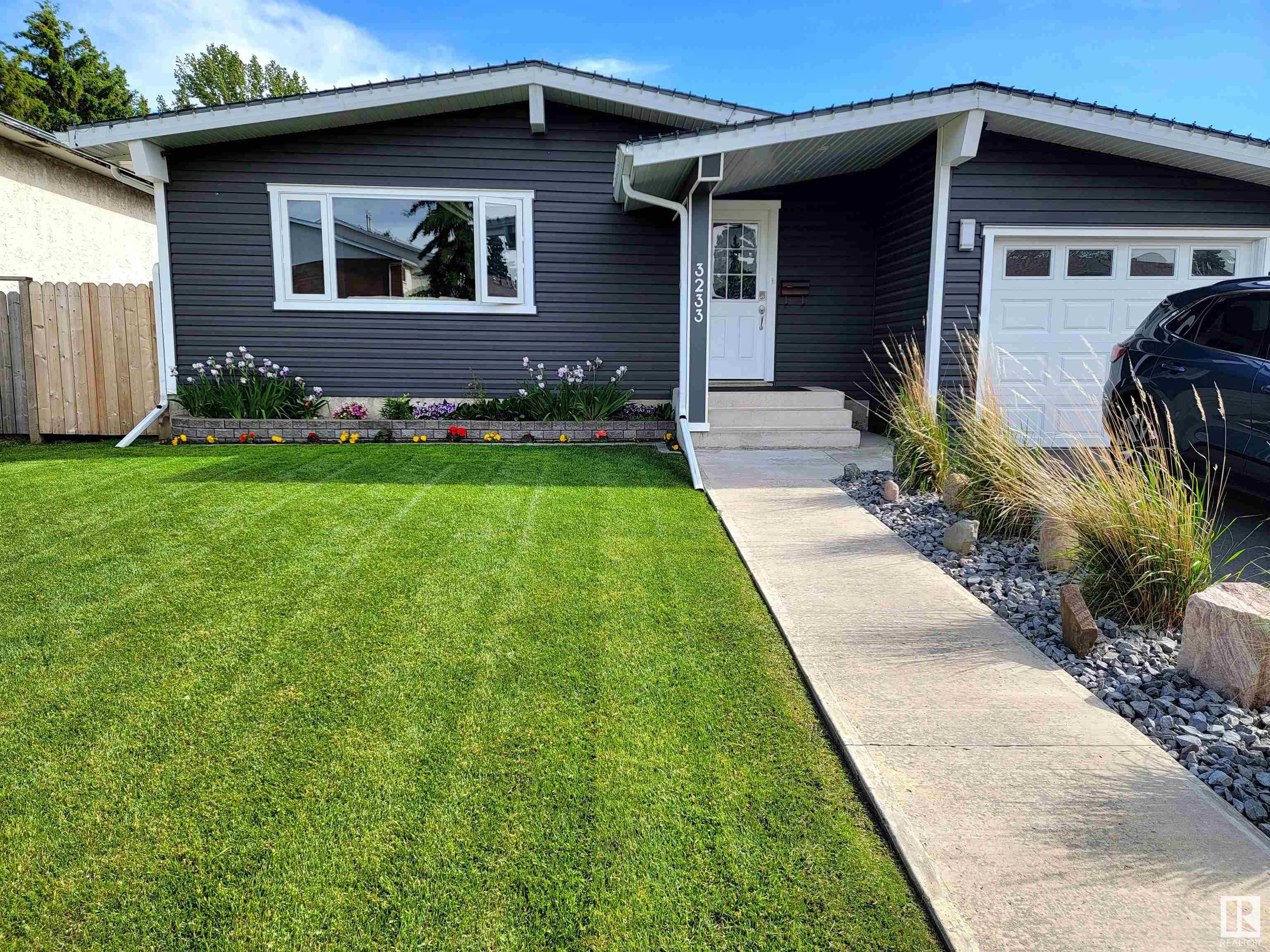      3233 130A AV NW , Edmonton,  ,T5A 3B6 ;  Listing Number: MLS E4420671