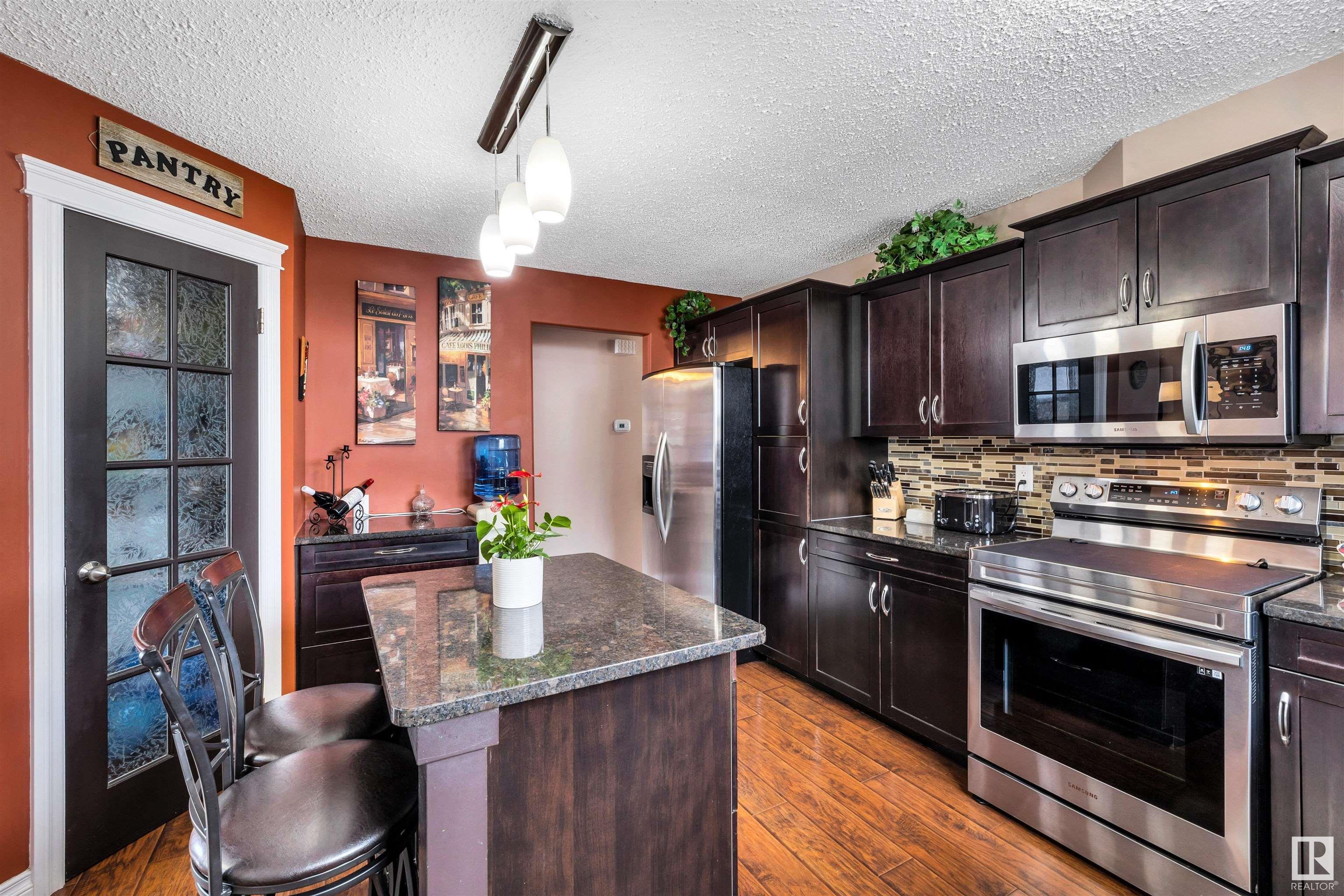      3233 130A AV NW , Edmonton,  ,T5A 3B6 ;  Listing Number: MLS E4420671