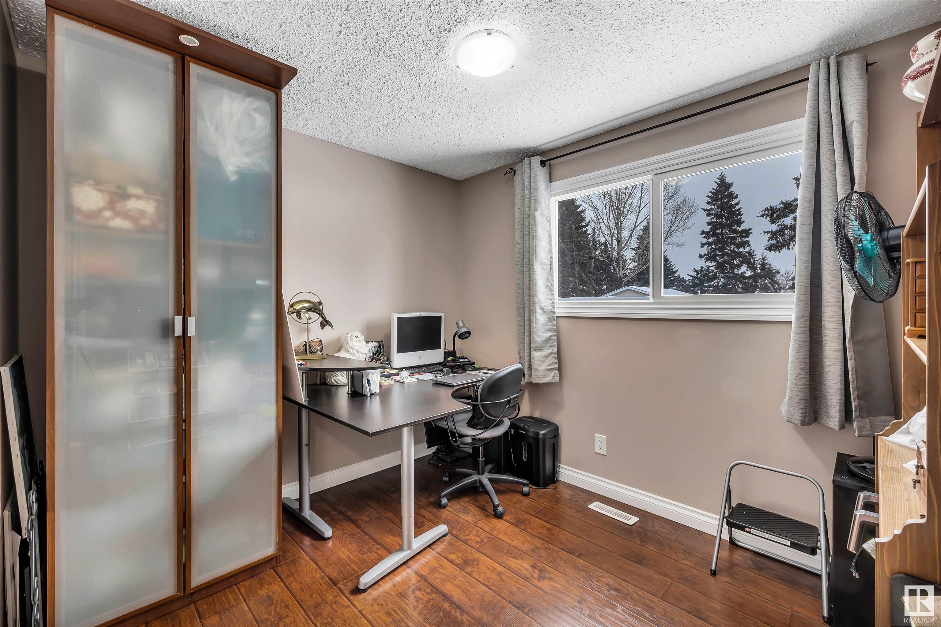      3233 130A AV NW , Edmonton,  ,T5A 3B6 ;  Listing Number: MLS E4420671