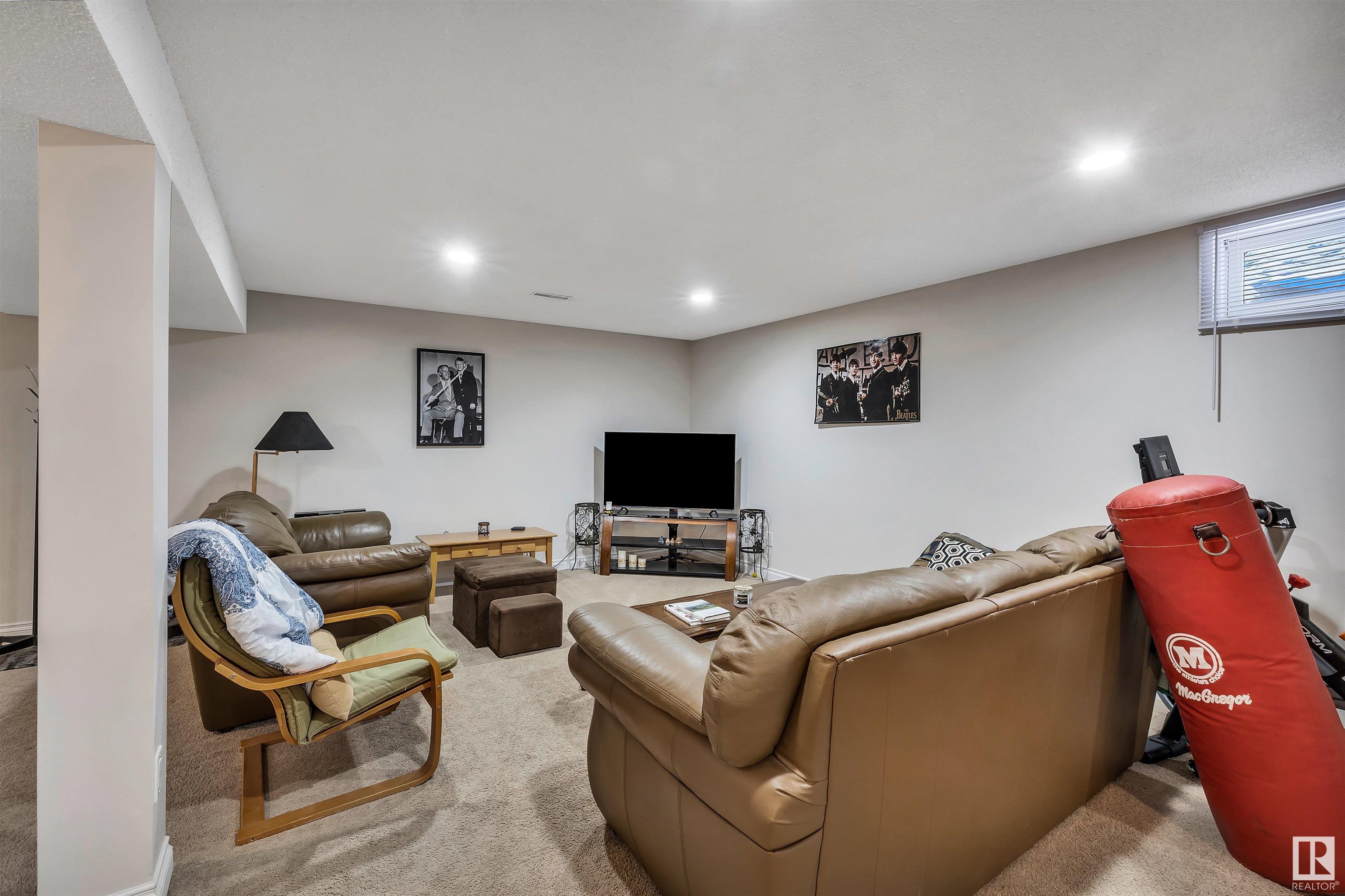      3233 130A AV NW , Edmonton,  ,T5A 3B6 ;  Listing Number: MLS E4420671