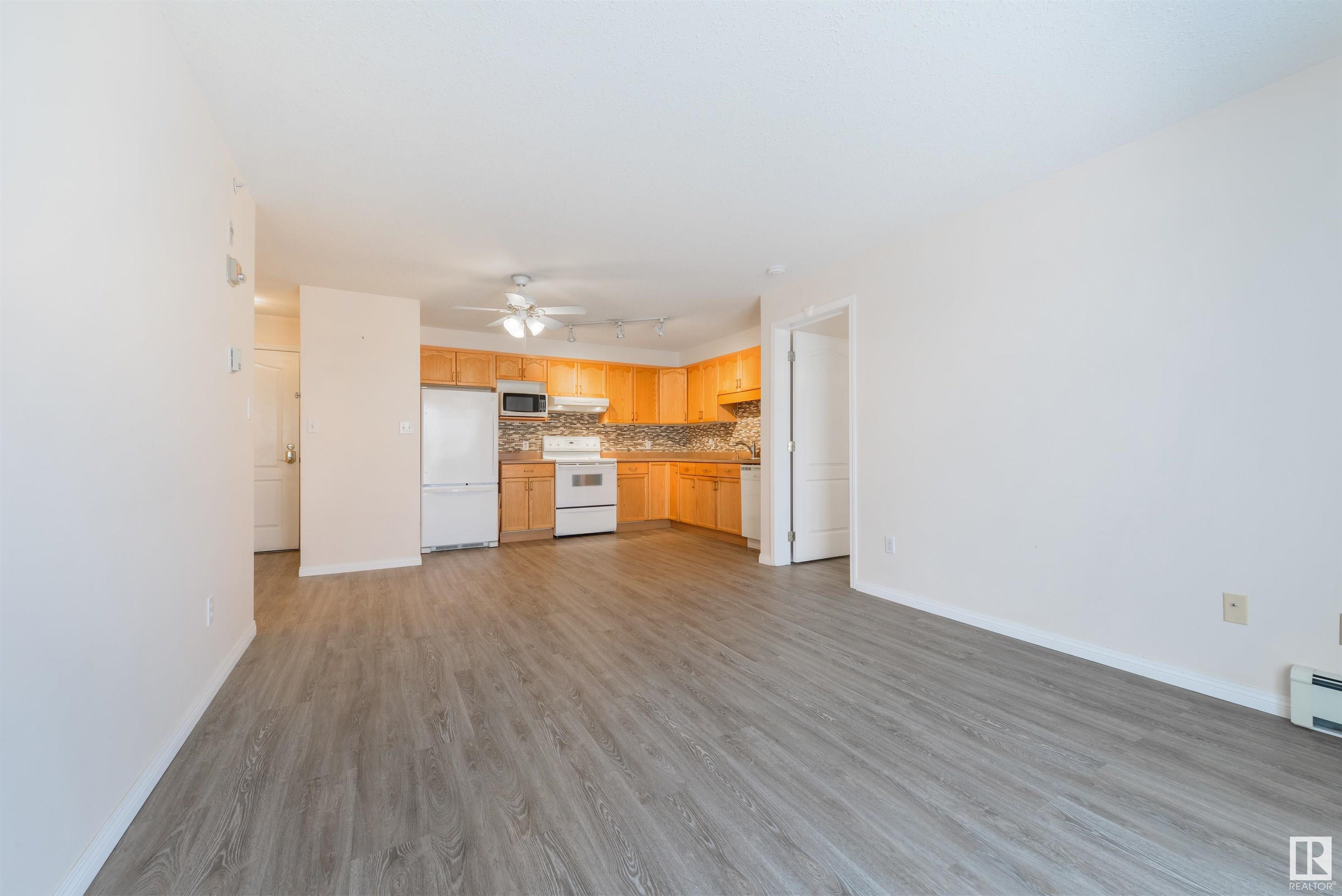      #414 4700 43 AV , Stony Plain,  ,T7Z 2S6 ;  Listing Number: MLS E4420672
