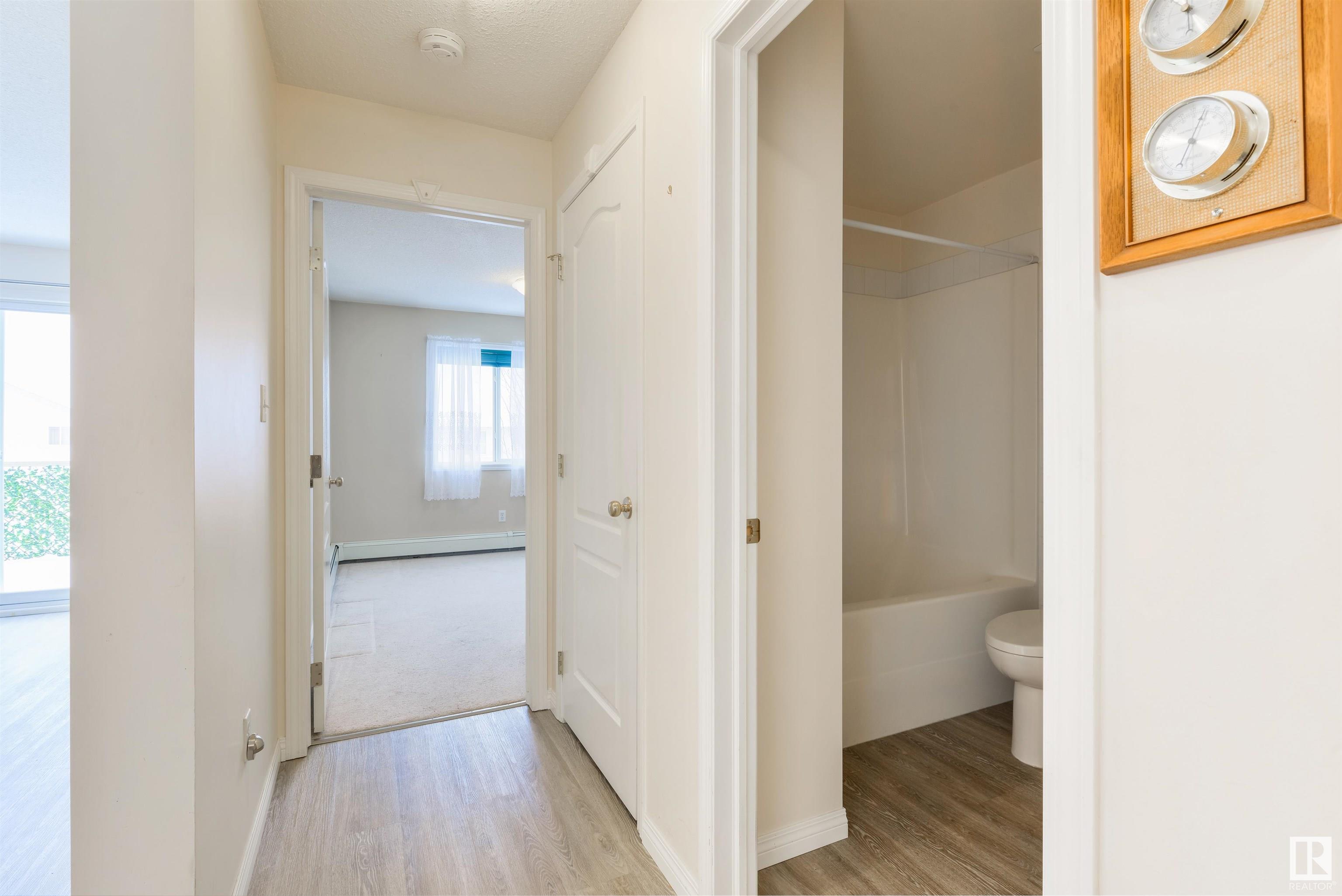      #414 4700 43 AV , Stony Plain,  ,T7Z 2S6 ;  Listing Number: MLS E4420672