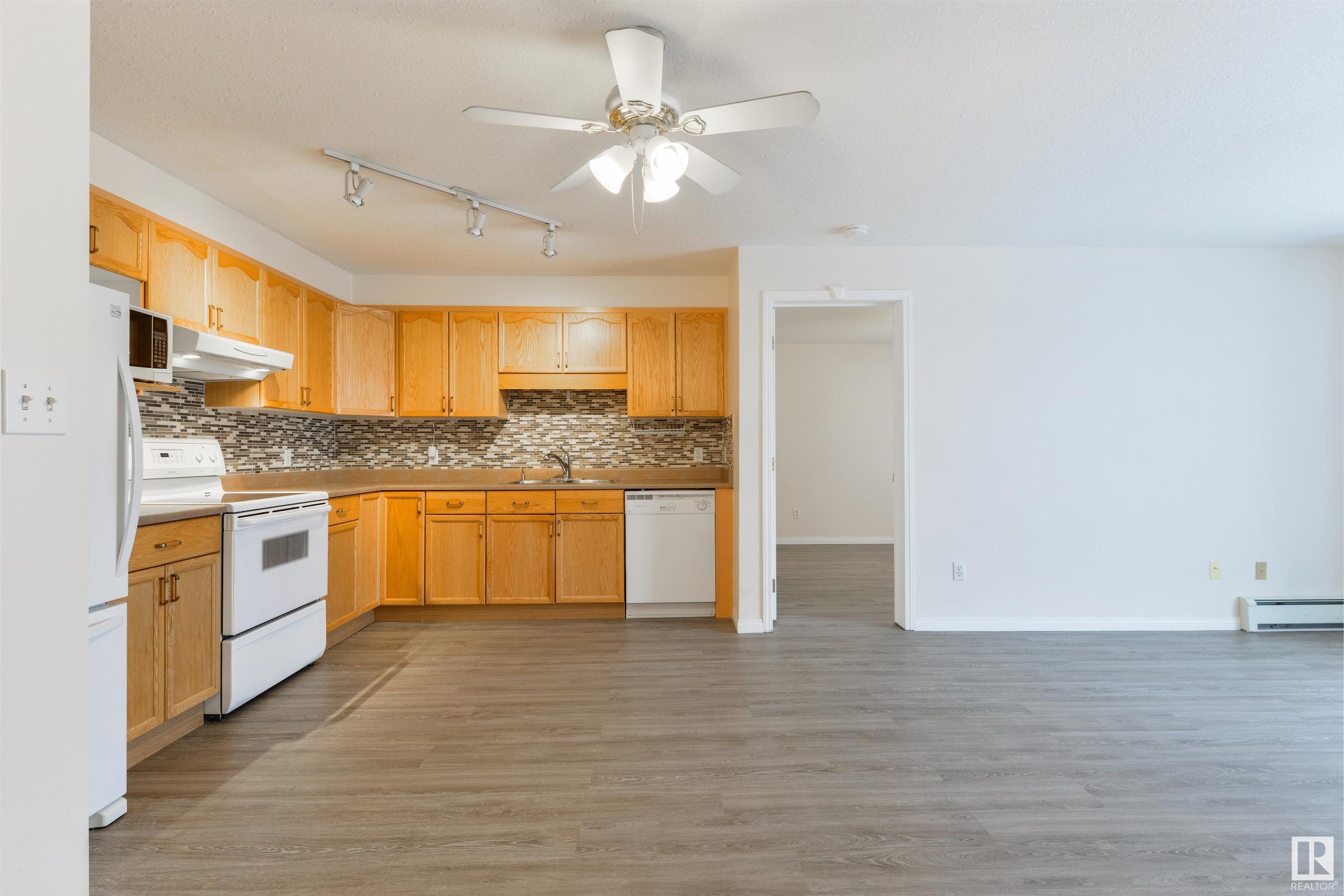      #414 4700 43 AV , Stony Plain,  ,T7Z 2S6 ;  Listing Number: MLS E4420672