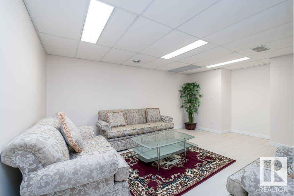      11514 13 AV NW , Edmonton,  ,T6J 6X3 ;  Listing Number: MLS E4420673