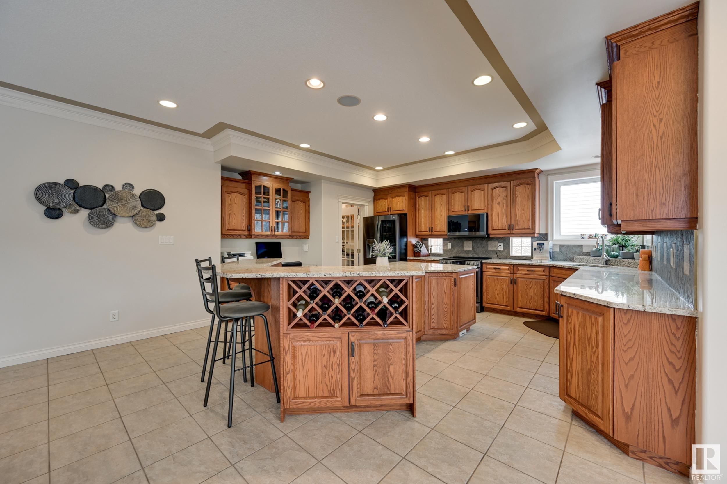      946 HOLLINGSWORTH BN NW , Edmonton,  ,T6R 3G8 ;  Listing Number: MLS E4420679
